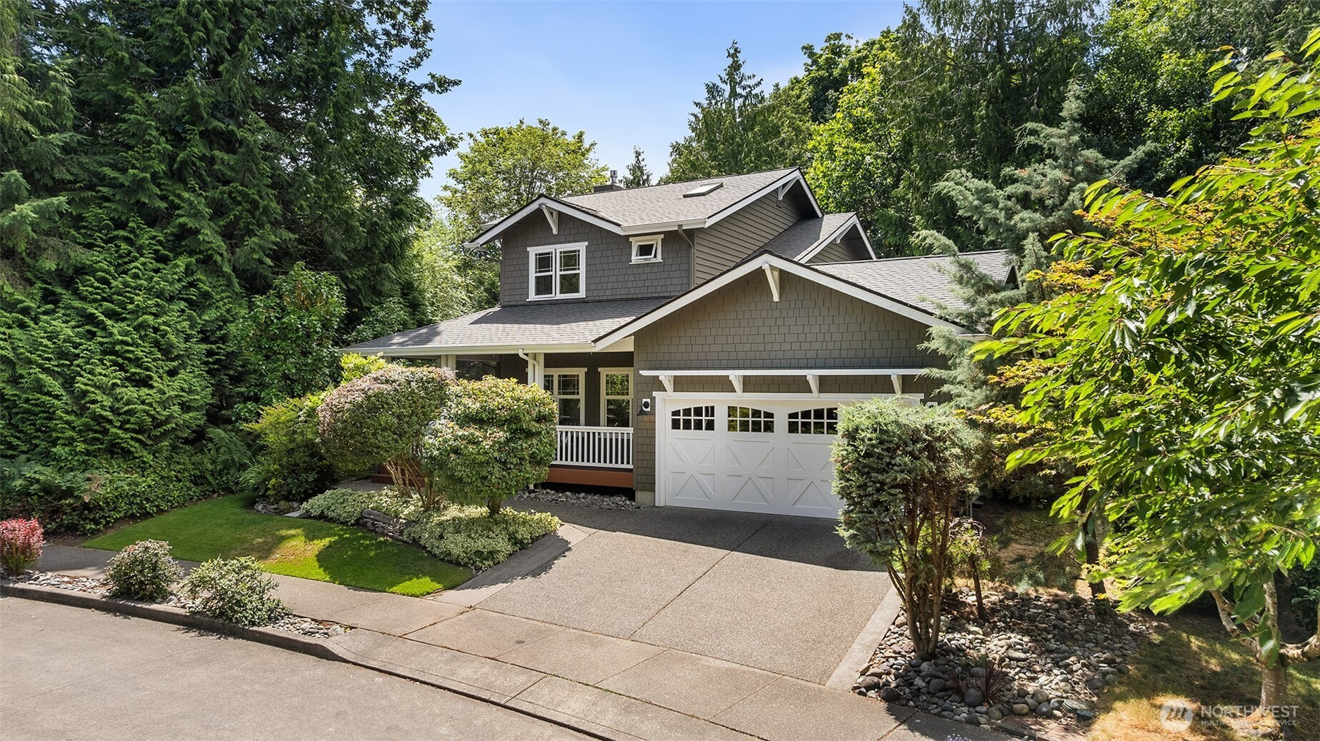 9195 North Town Drive NE, Bainbridge Island, WA 98110