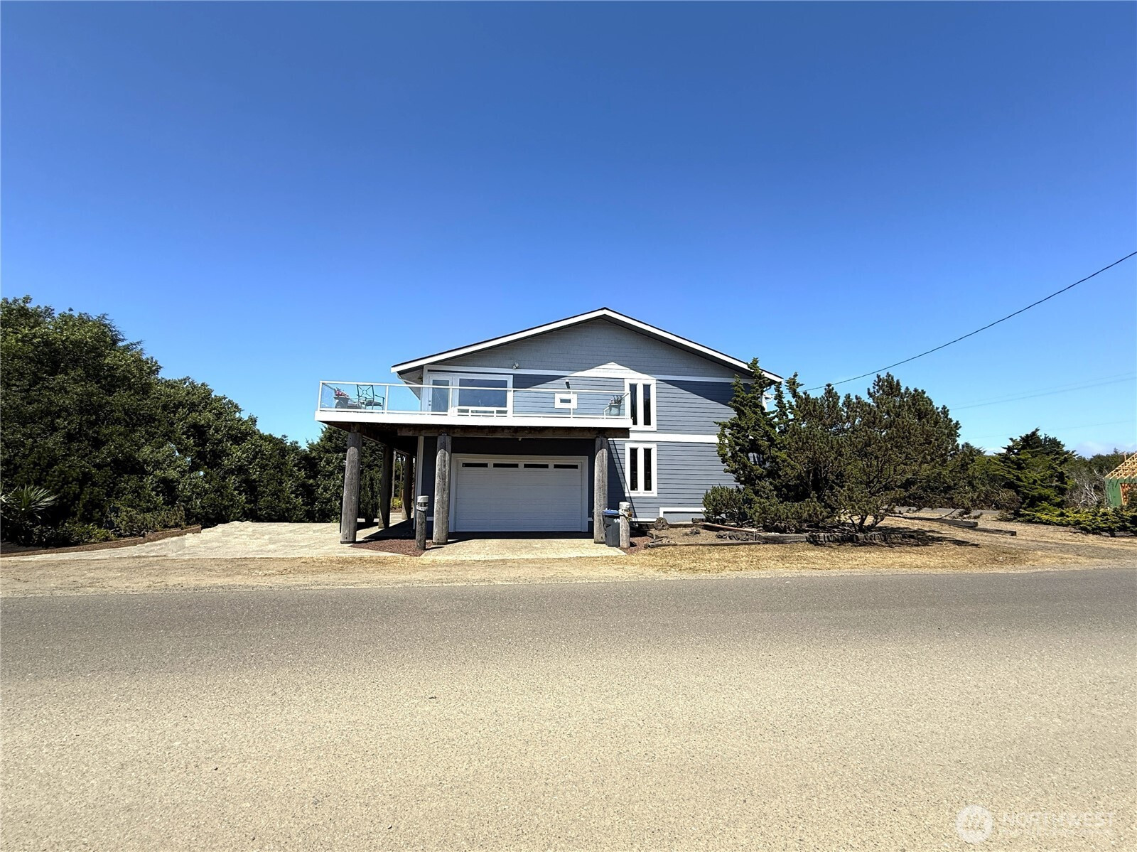 101 Sand Dune Avenue NW, Ocean Shores, WA 98569