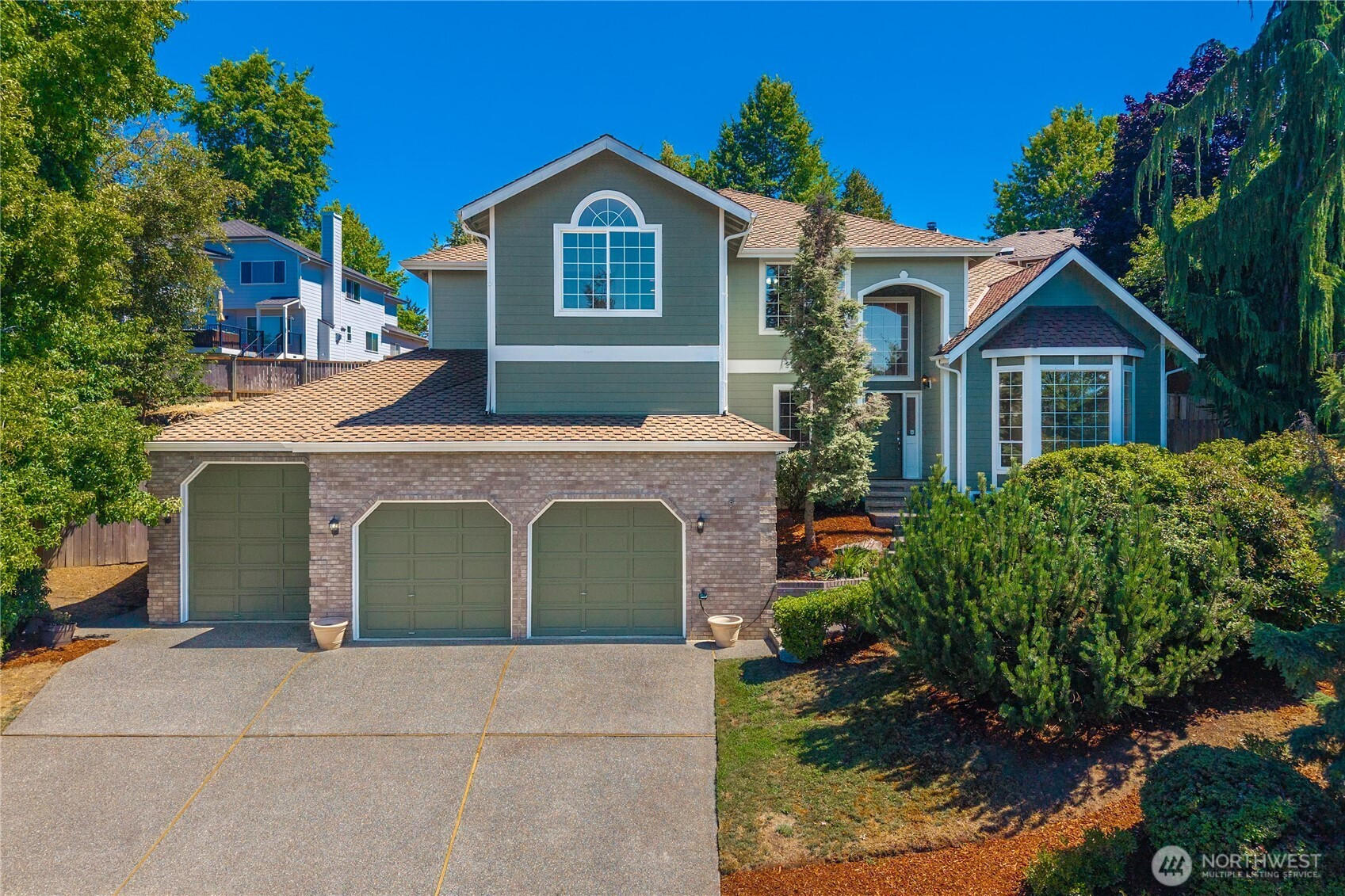 23013 SE 249th Place, Maple Valley, WA 98038