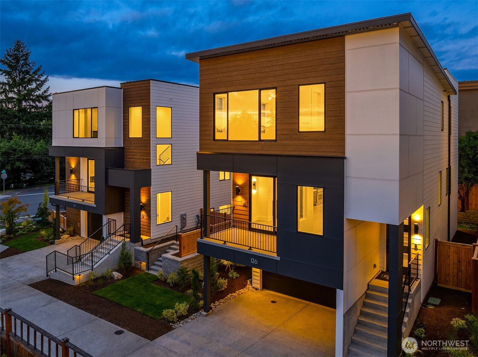 136 8th Court, Kirkland, WA 98033