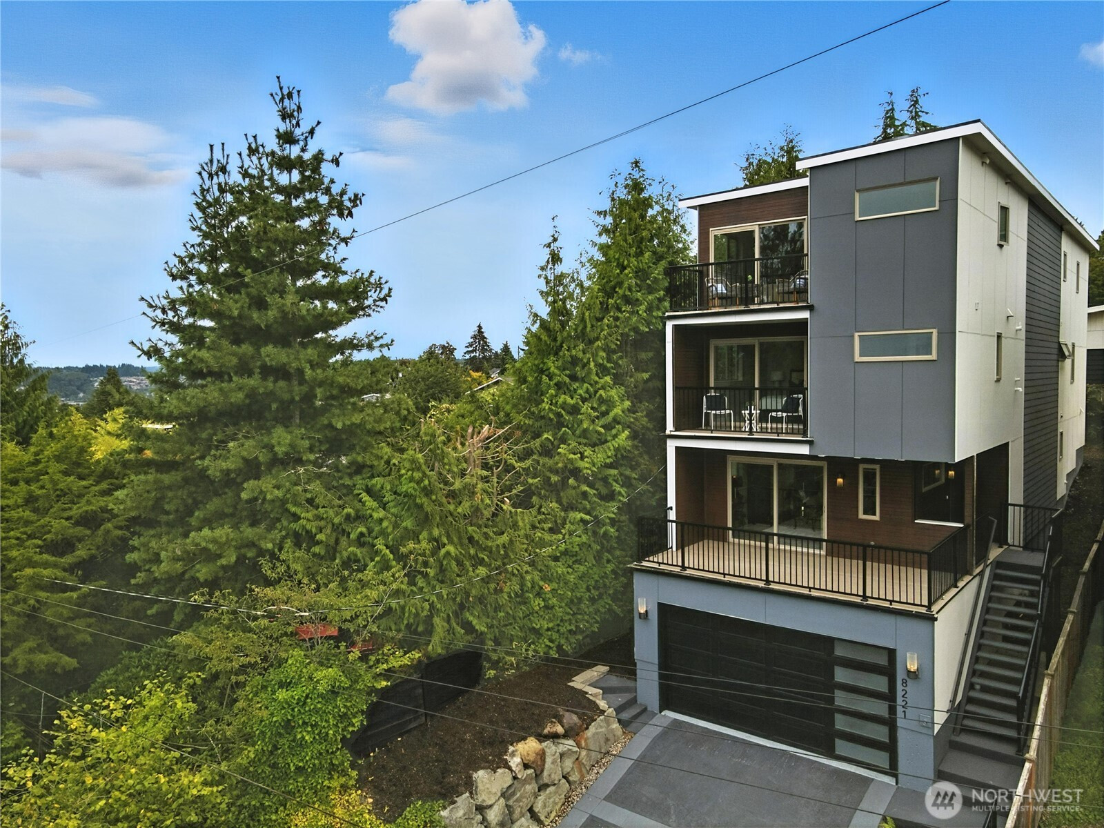 8221 S 121st Street, Seattle, WA 98178