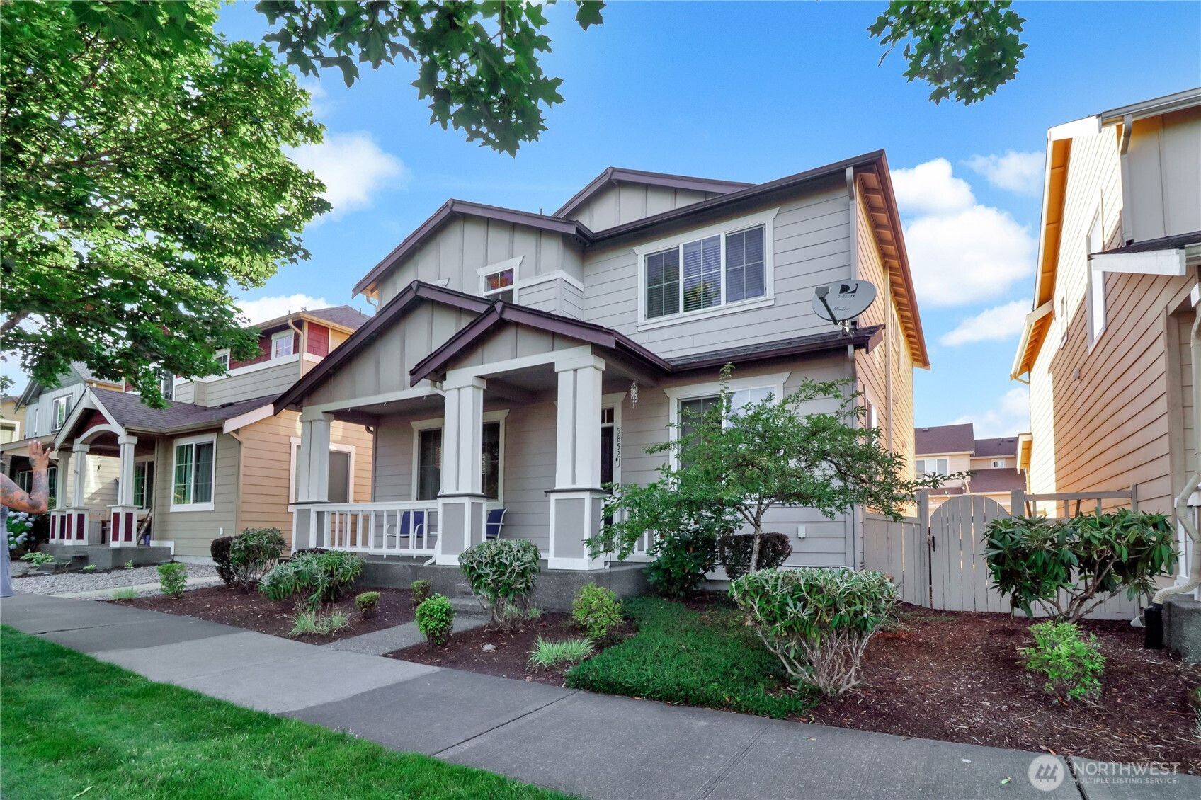 5852 SE Balustrade Boulevard SE, Lacey, WA 98513