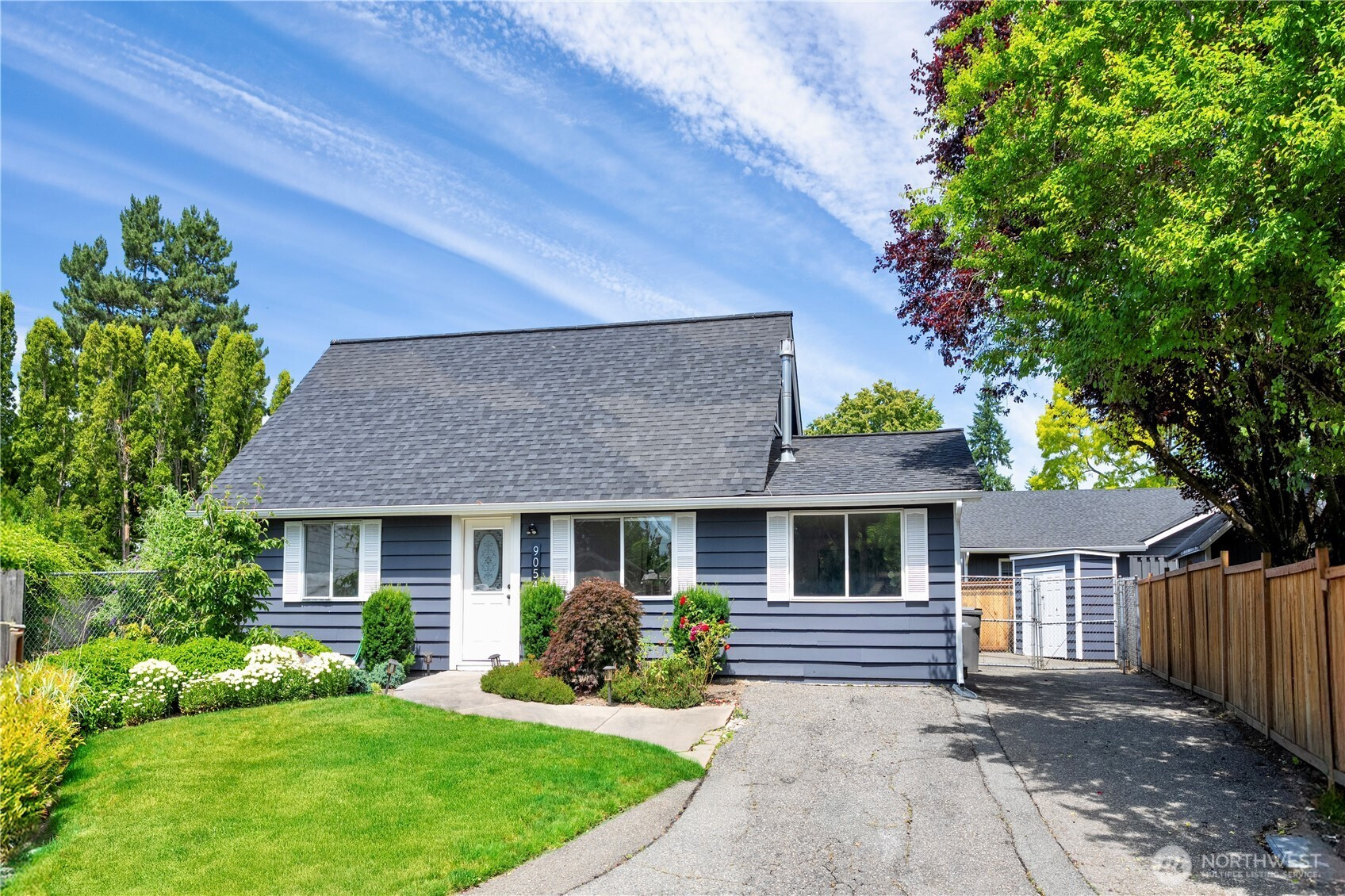 9054 NE 137th Court, Kirkland, WA 98034