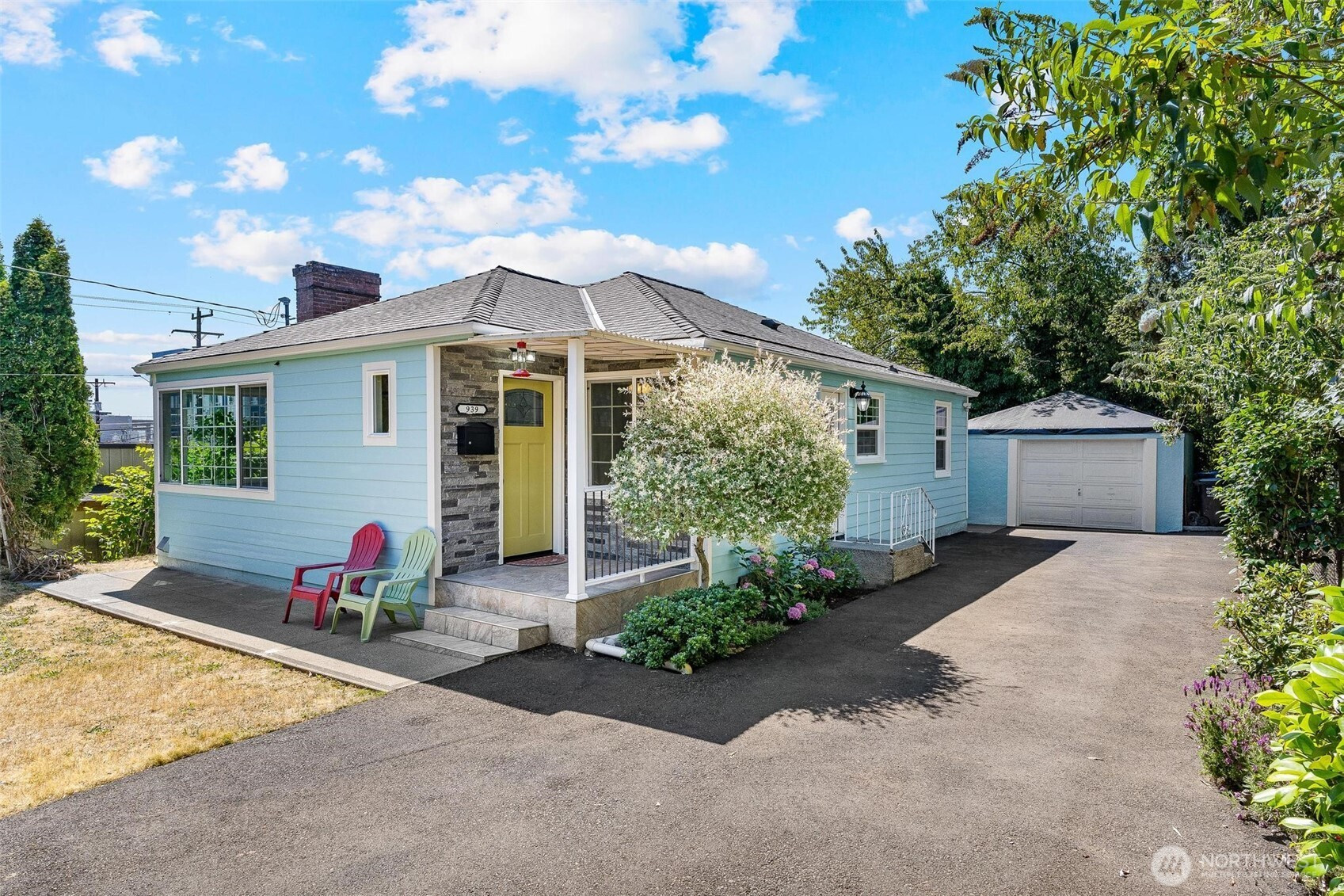 939 N 88th st, Seattle, WA 98103
