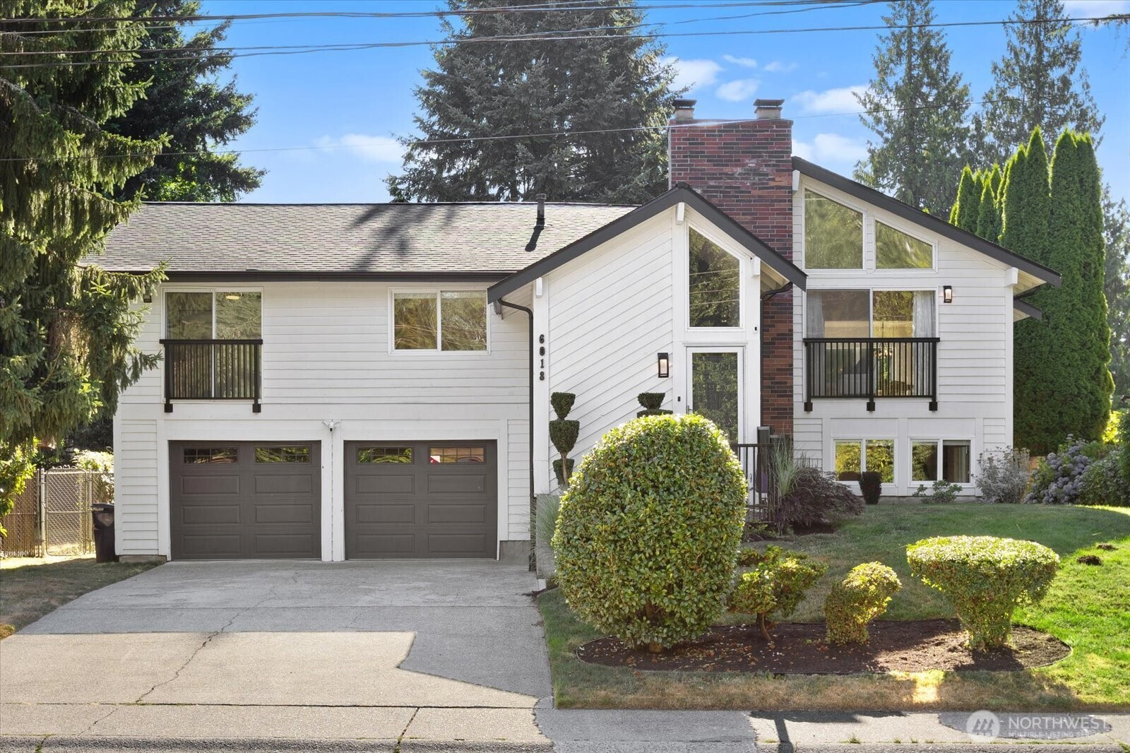 6018 152nd Avenue NE, Redmond, WA 98052