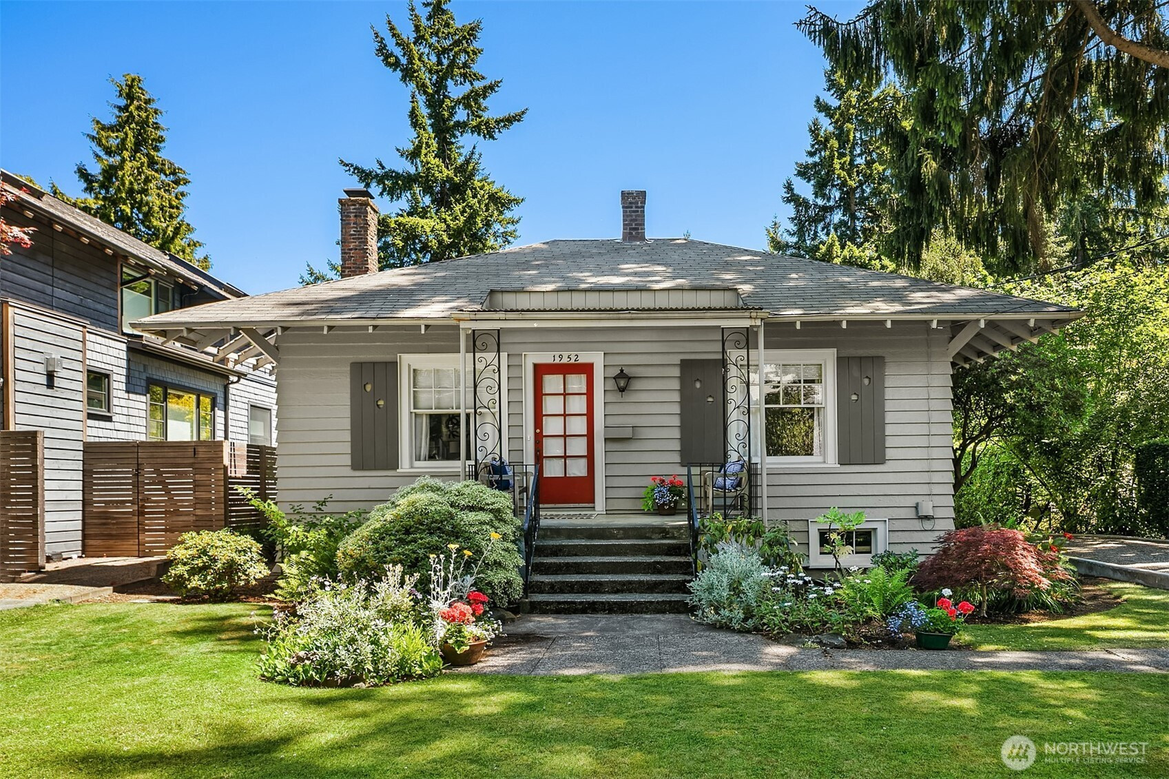 1952 26th Avenue E, Seattle, WA 98112