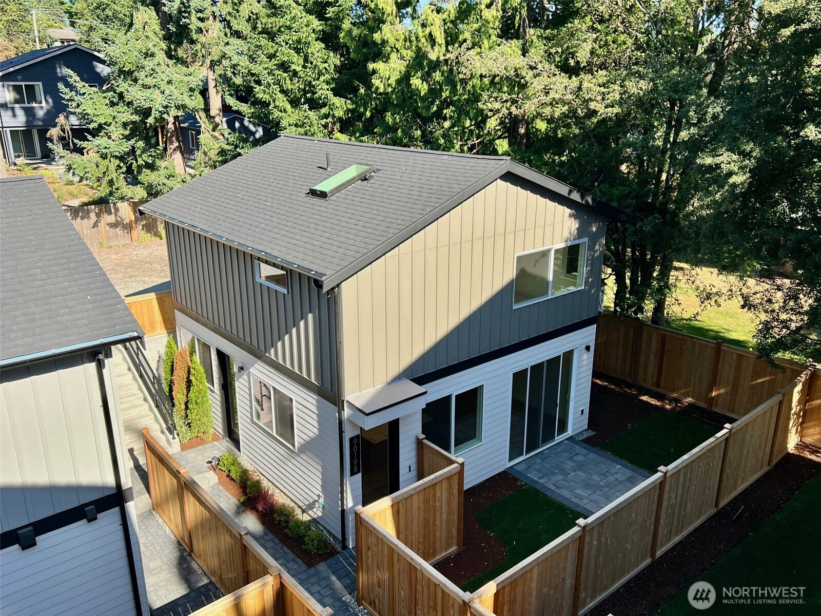 9019 Dibble Avenue NW, Seattle, WA 98117