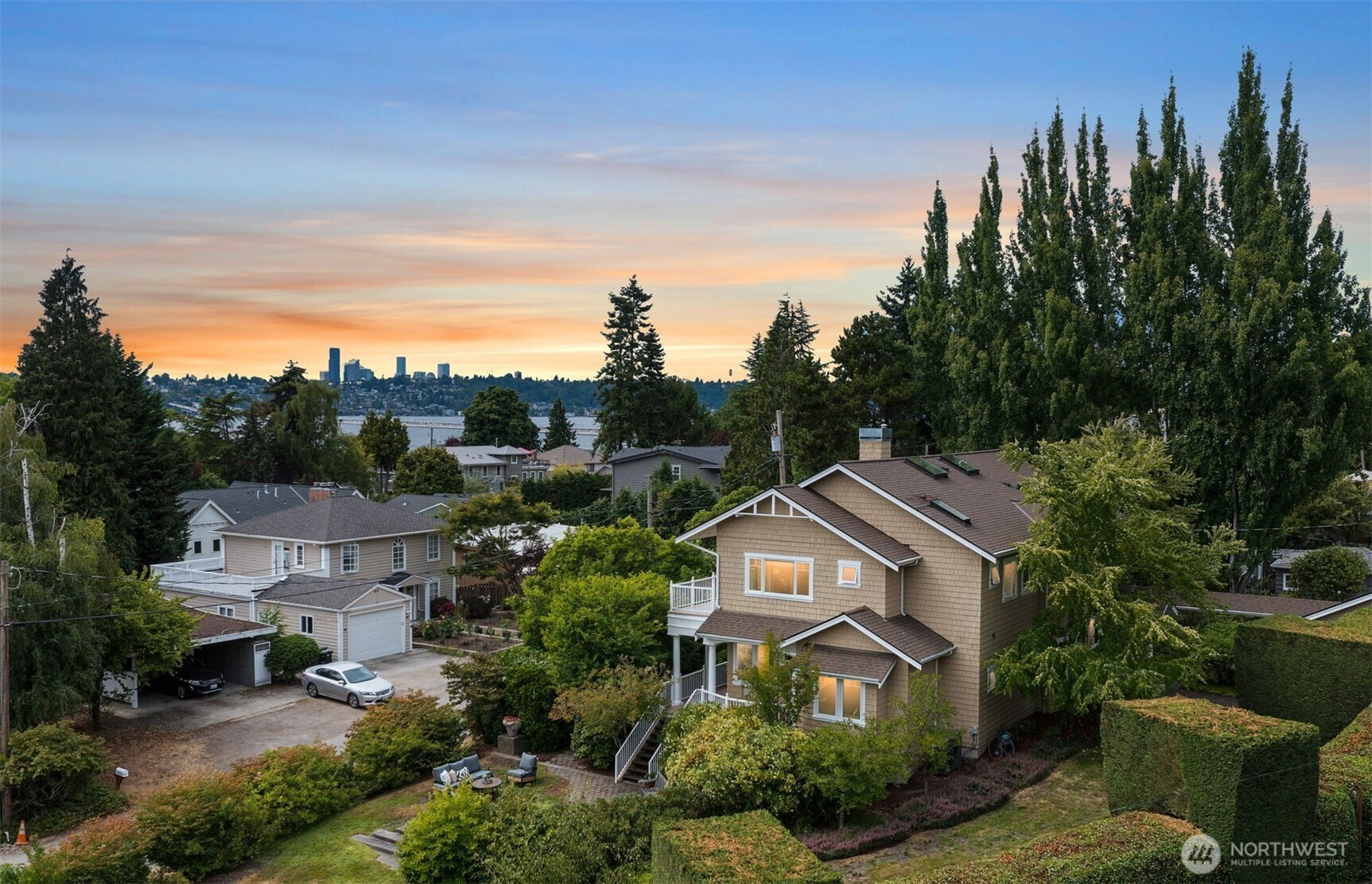 3021 W Mercer Way, Mercer Island, WA 98040