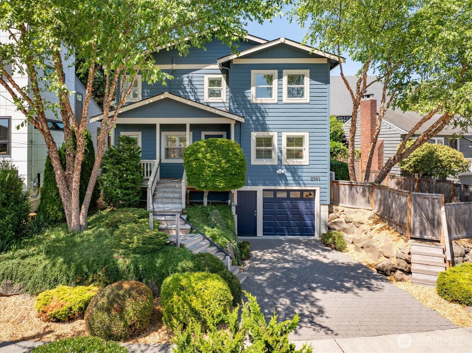 2141 34th Avenue W, Seattle, WA 98199