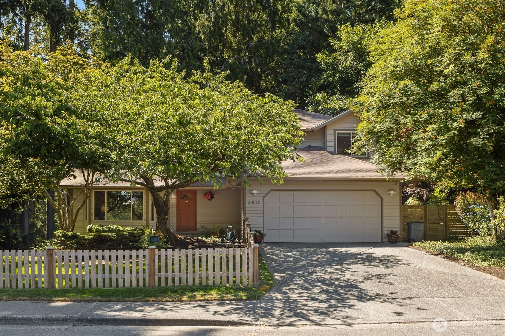 6810 168th Street SW, Lynnwood, WA 98037