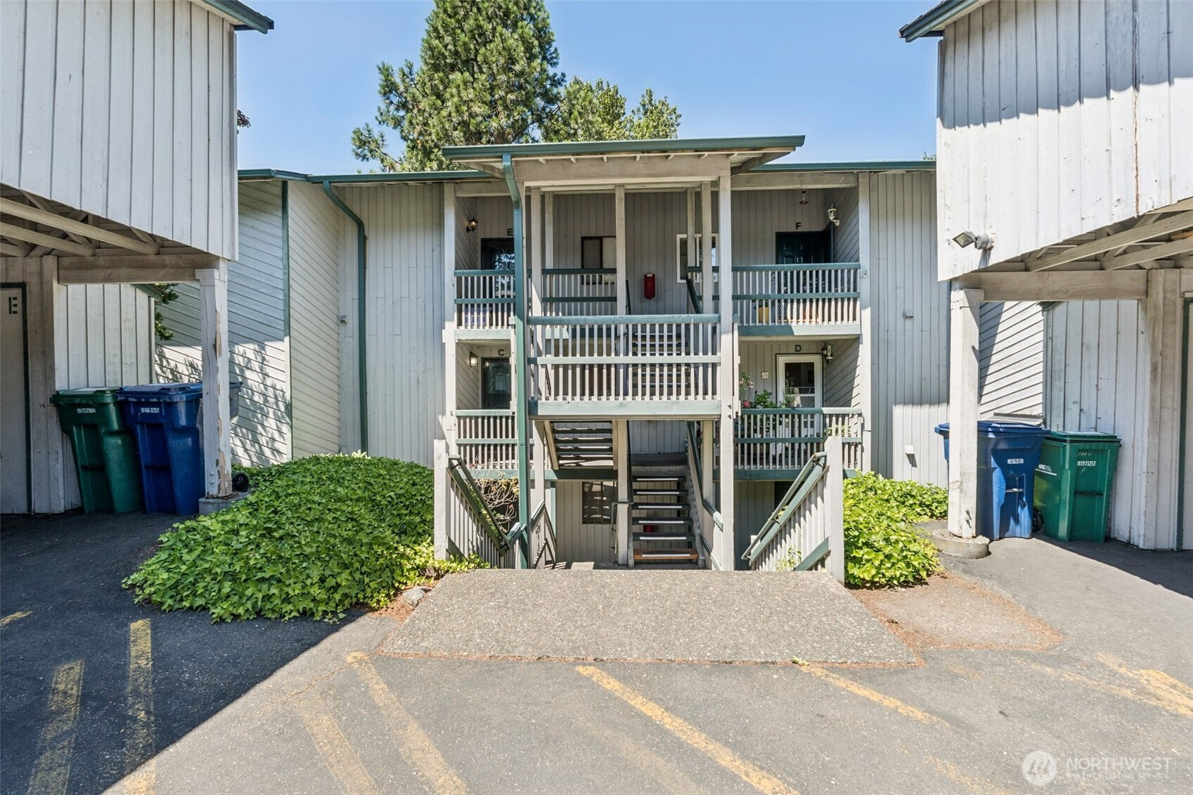 4006 S 158th Street, Tukwila, WA 98188