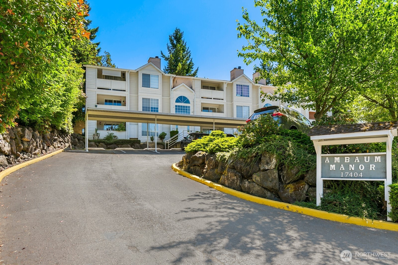 17404 Ambaum Boulevard S, Burien, WA 98148