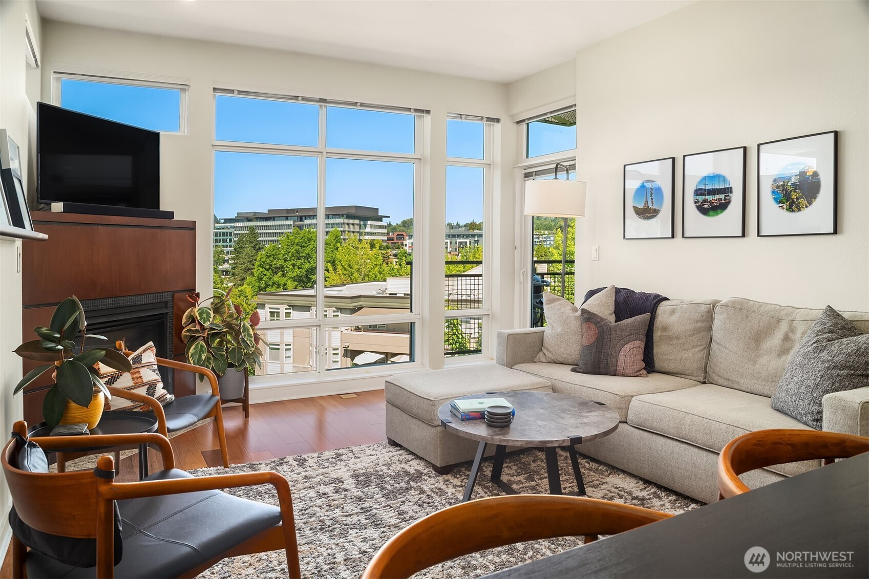211 Kirkland Avenue, Kirkland, WA 98033