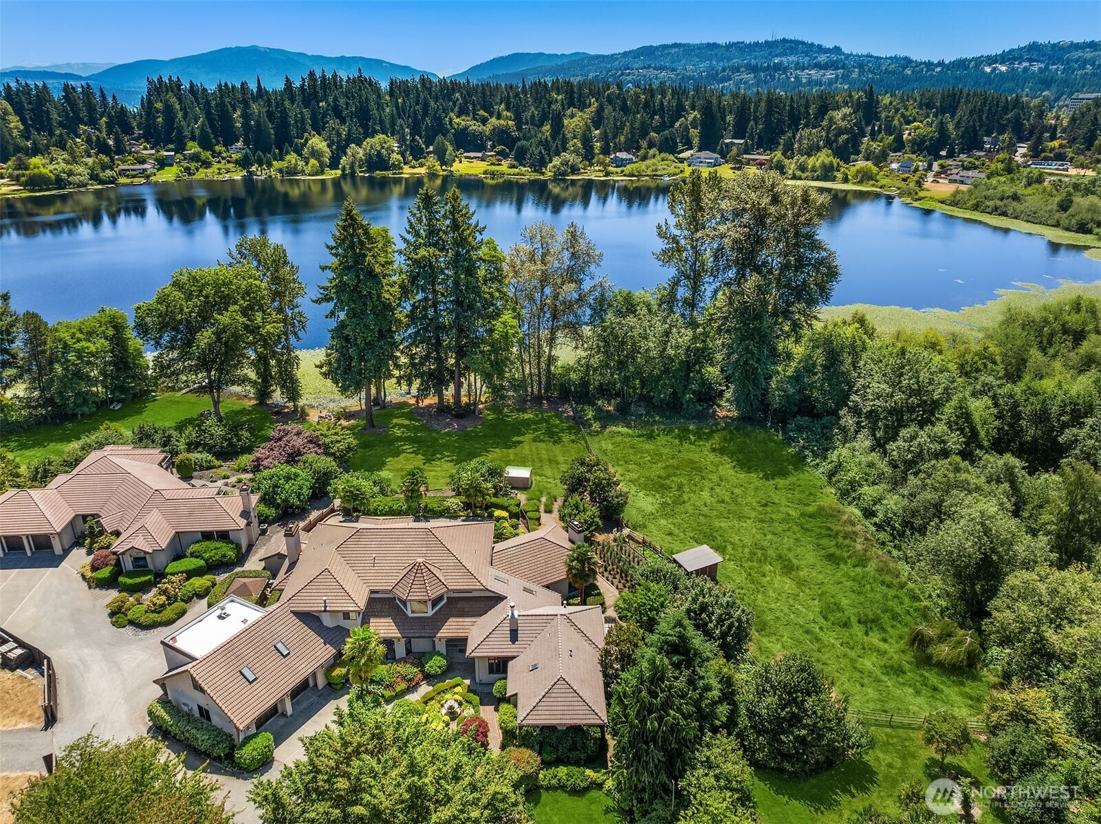 15805 SE 16th Street, Bellevue, WA 98008