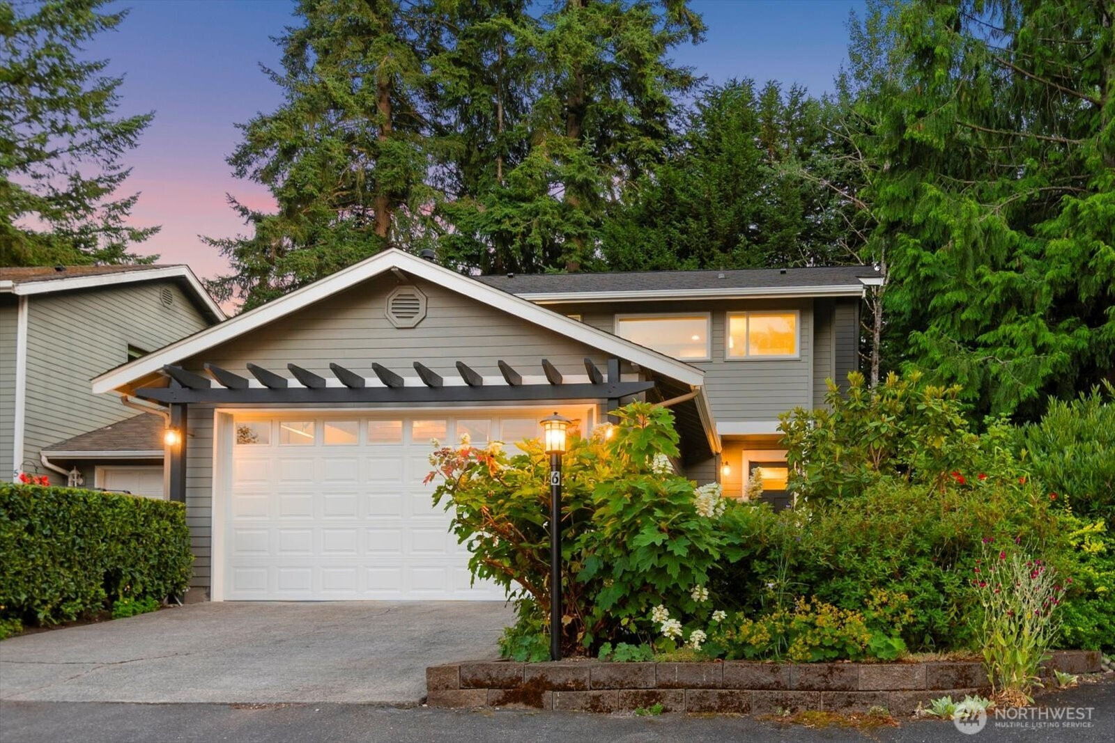 8912 238th Street SW, Edmonds, WA 98026