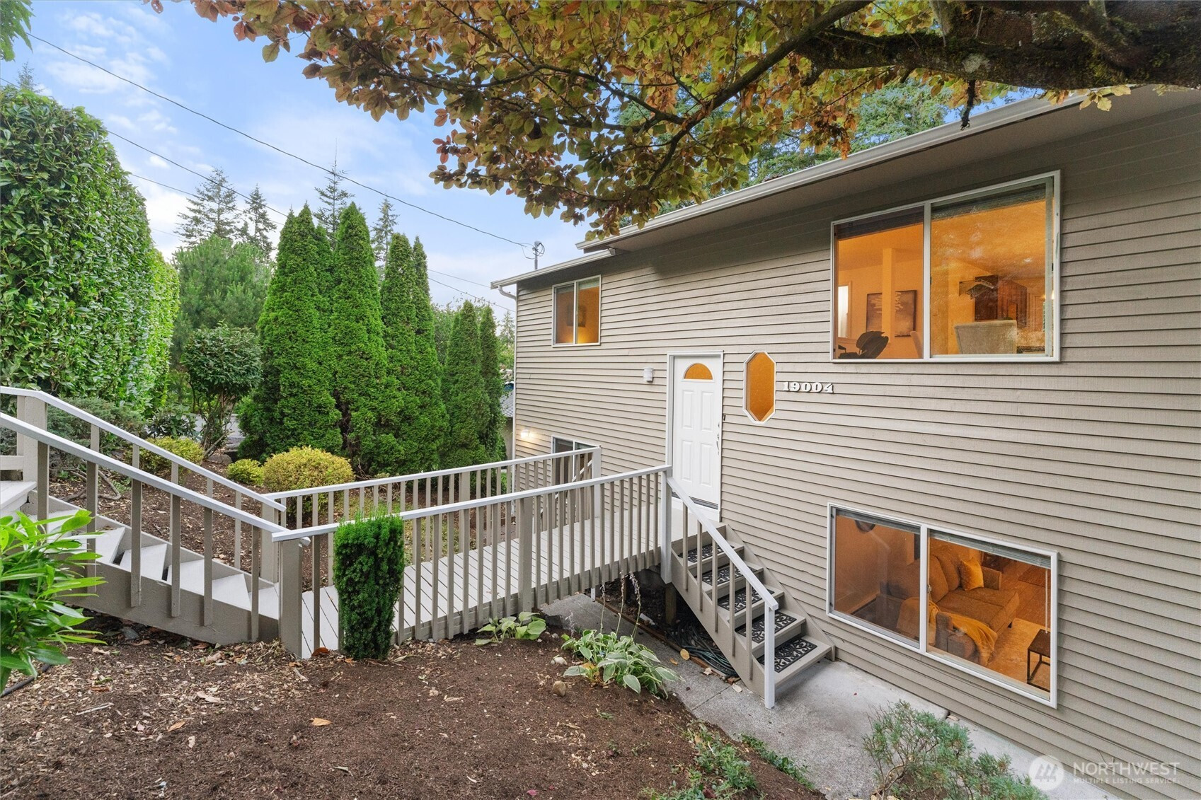 19004 12th Avenue NE, Shoreline, WA 98155