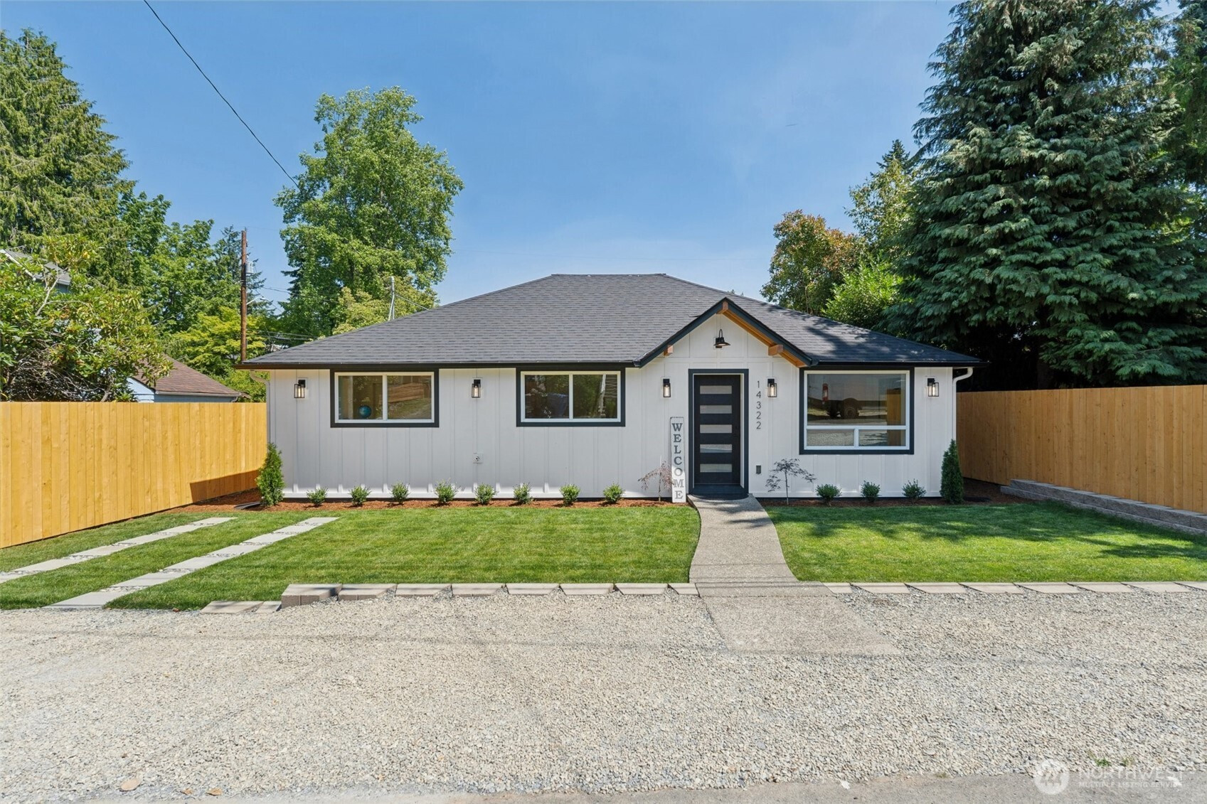 14322 Burke Avenue N, Seattle, WA 98133