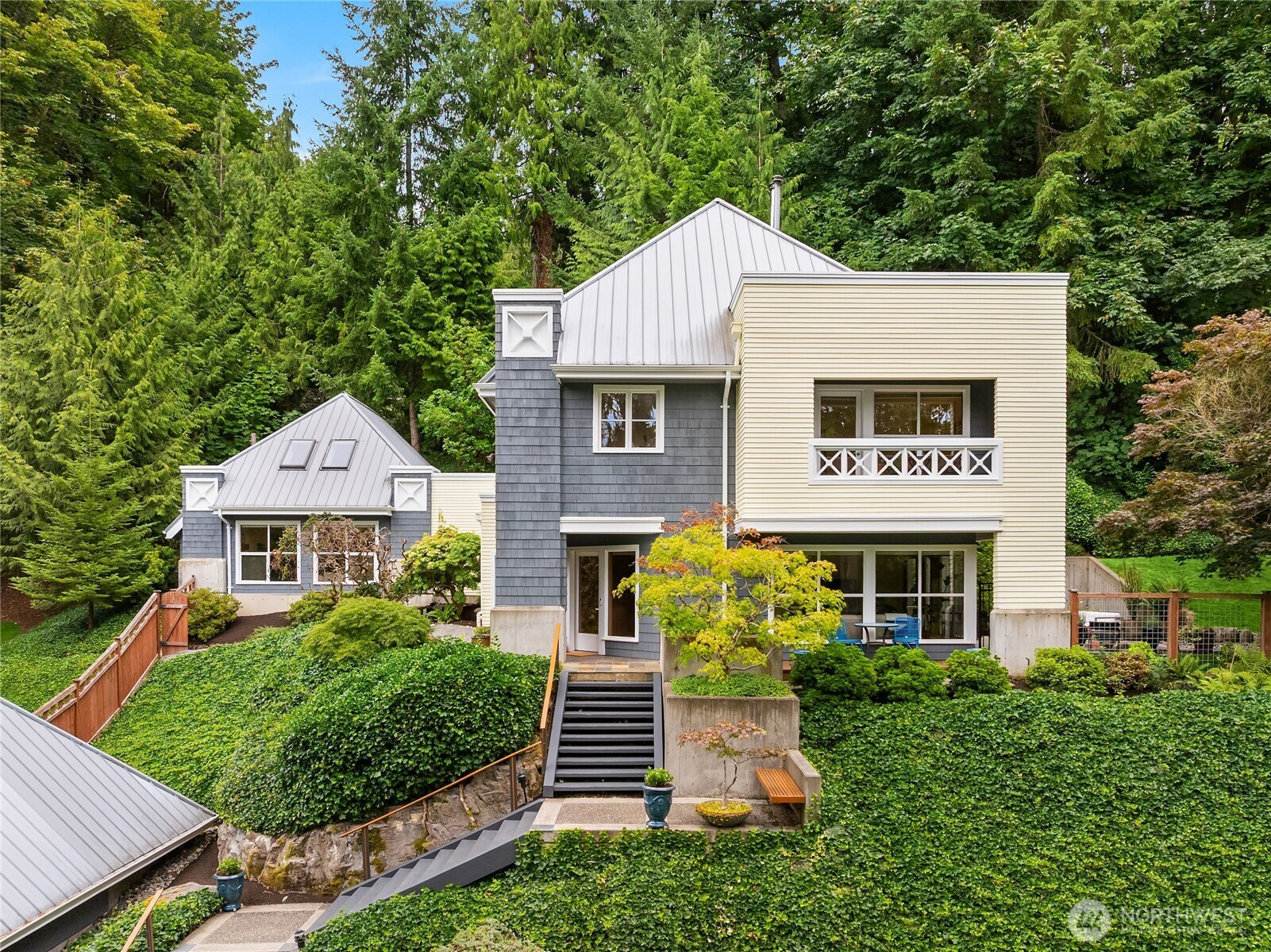 8027 NE Hidden Cove Road, Bainbridge Island, WA 98110