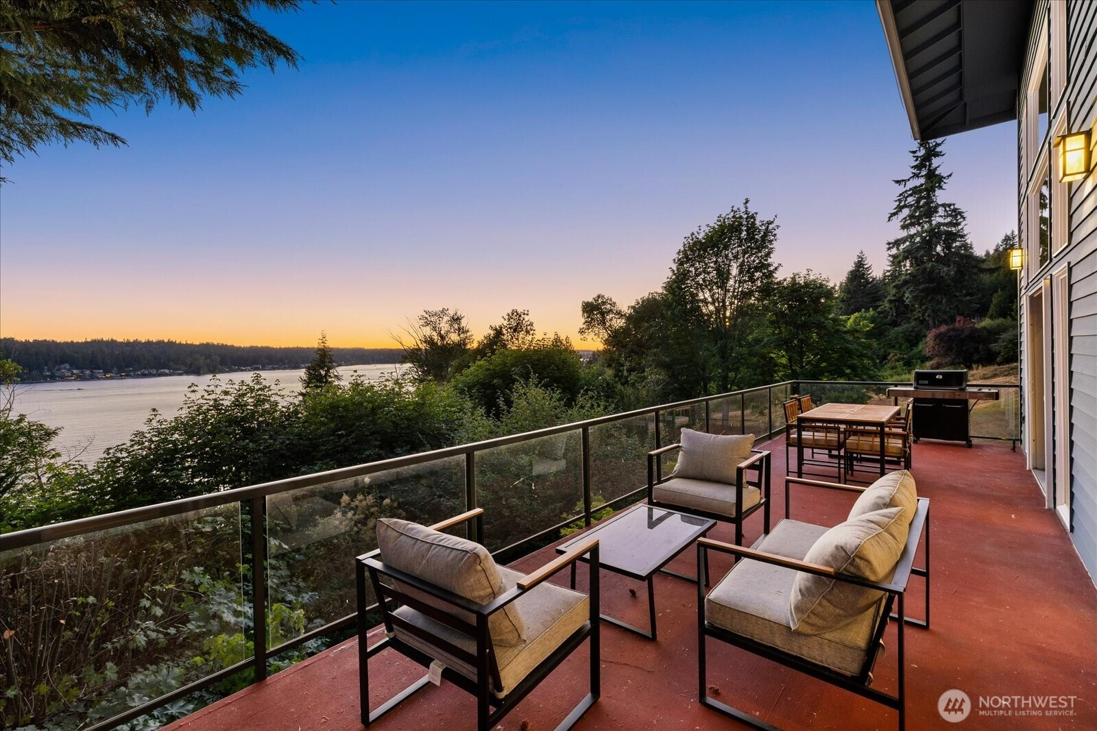 2472 E Lake Sammamish Parkway NE, Sammamish, WA 98074