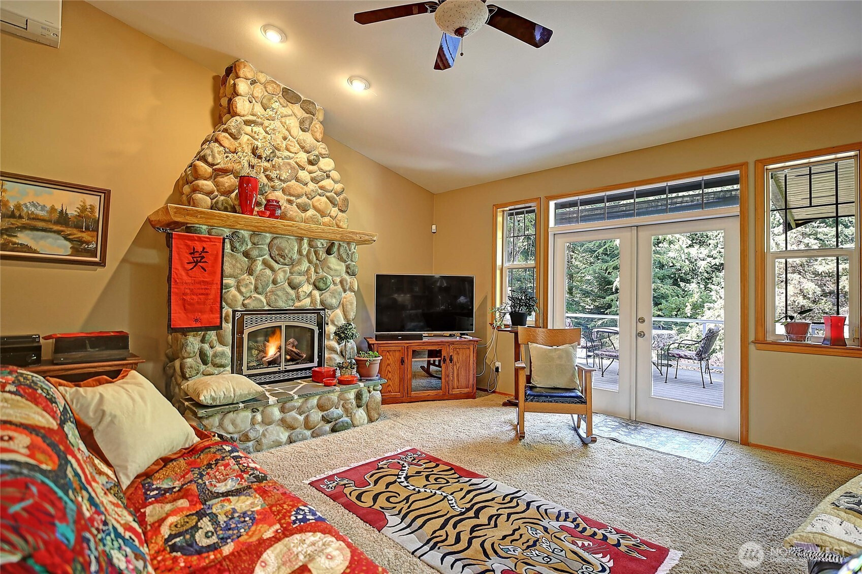 628 N Sunset Drive, Camano Island, WA 98282