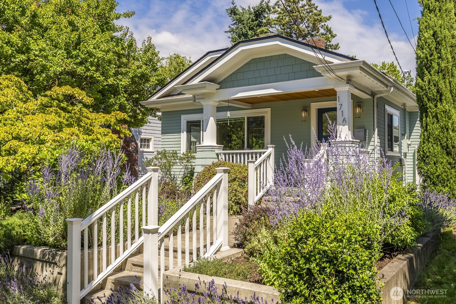 1716 N 46th Street, Seattle, WA 98103