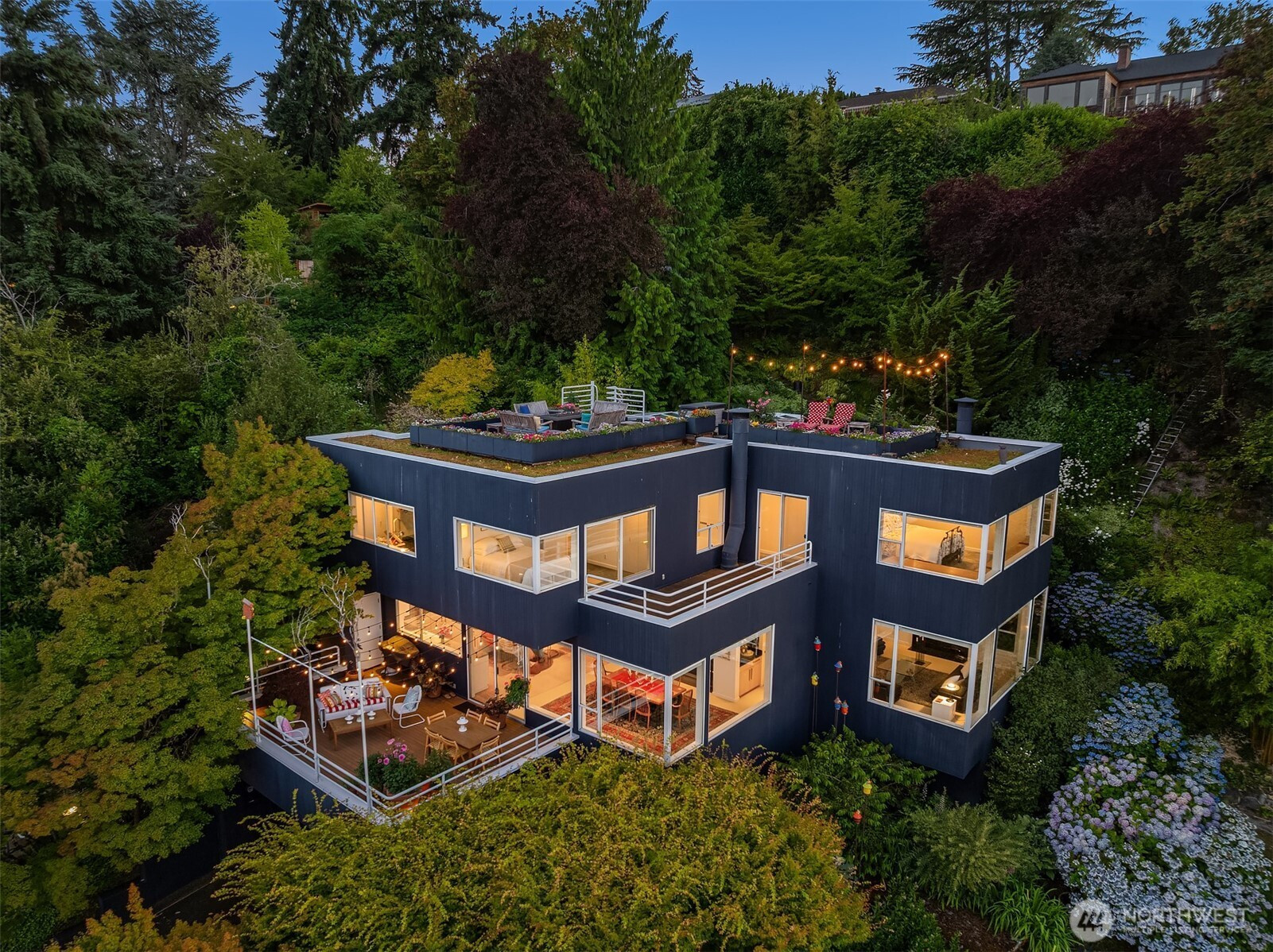 3903 48th Avenue S, Seattle, WA 98118