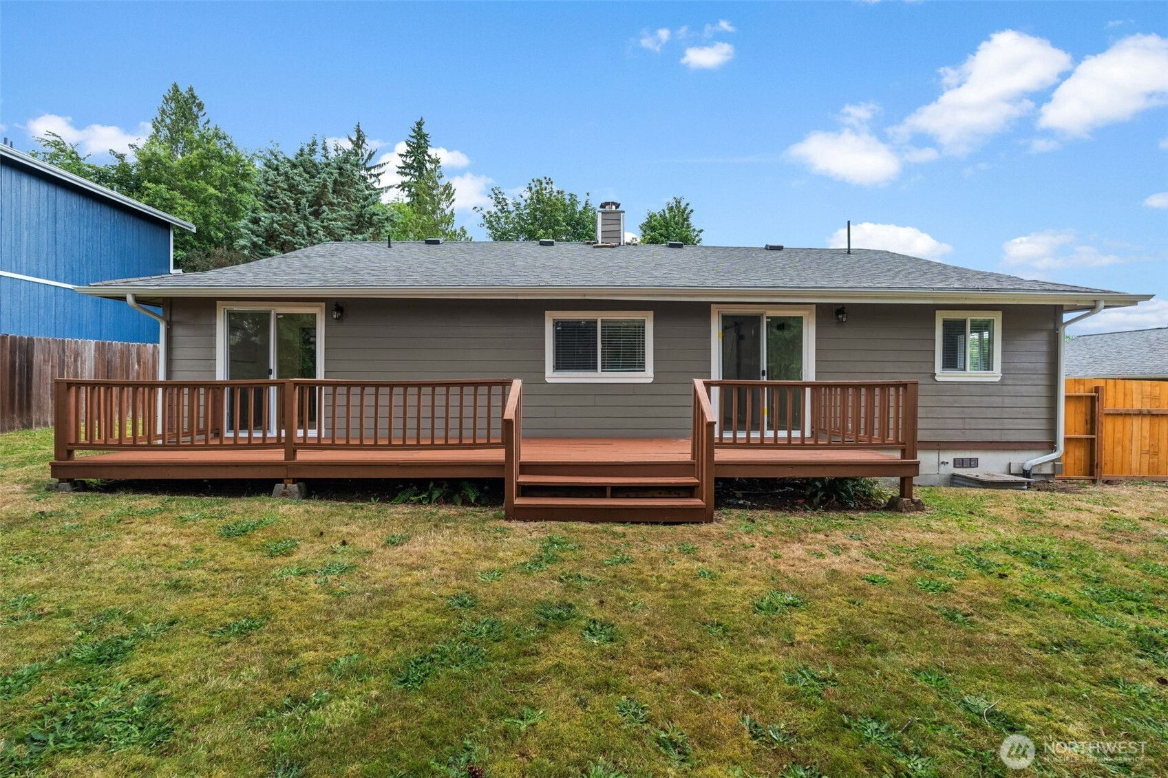 280 Flower Meadows Street, Port Orchard, WA 98366