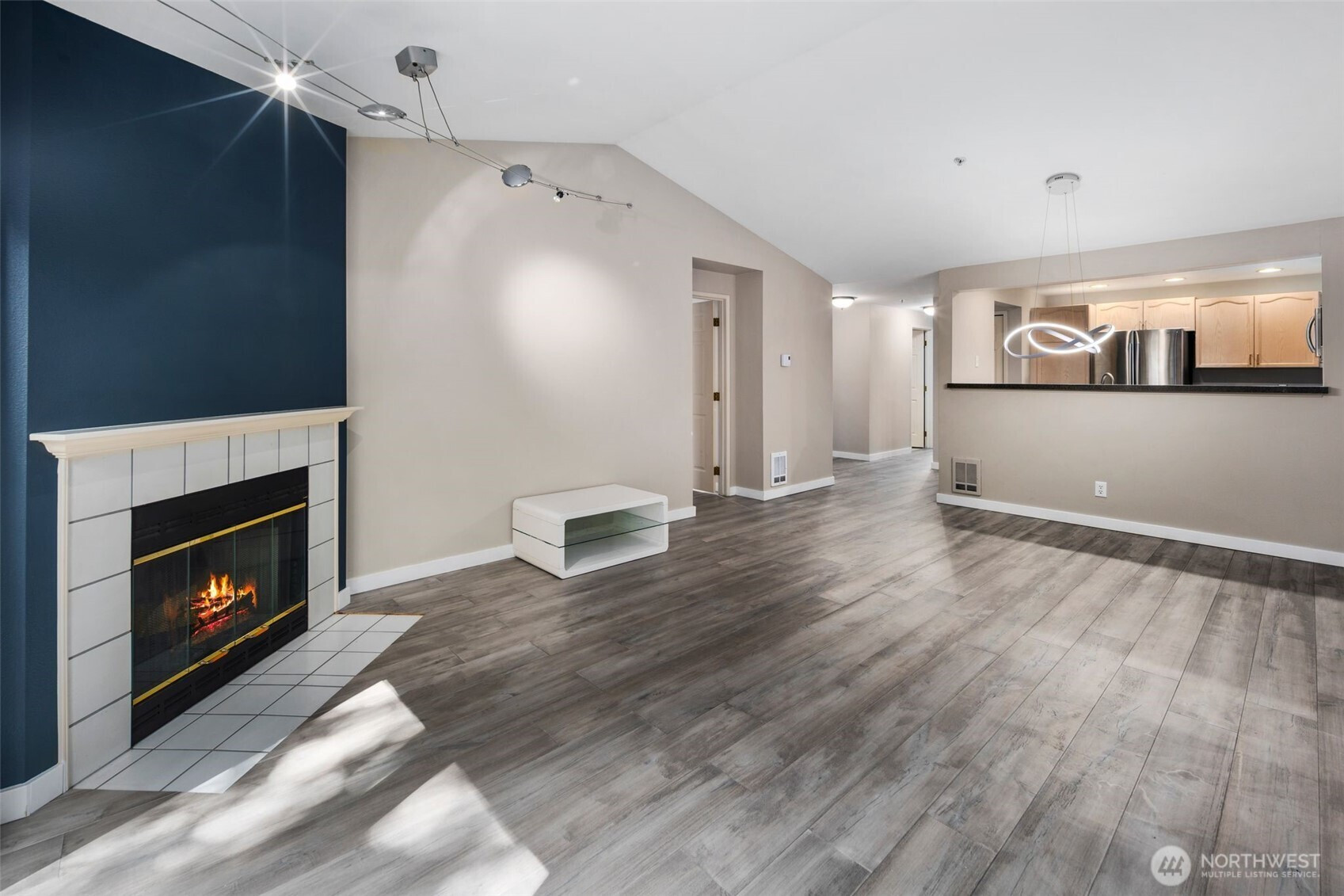 1674 118th Avenue SE, Bellevue, WA 98005