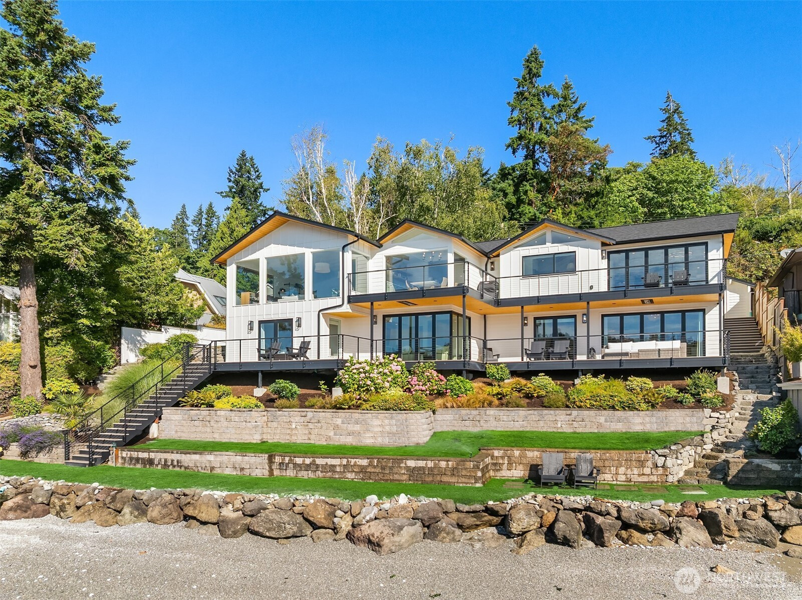 3240 Point White Drive, Bainbridge Island, WA 98110