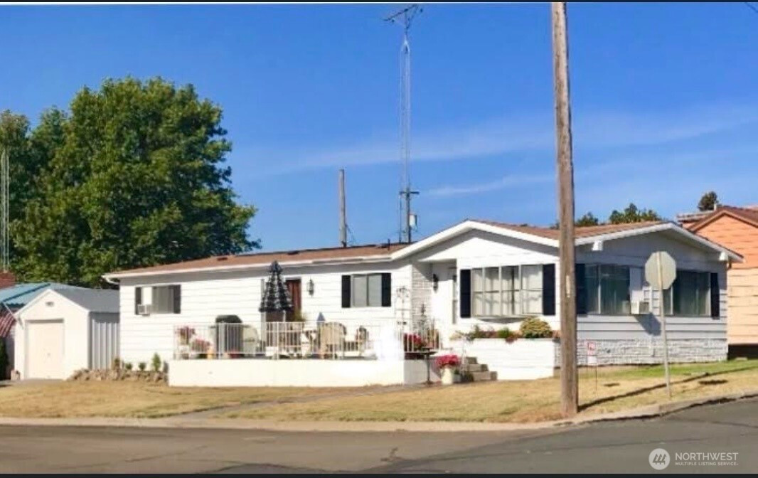 402 W 6th Avenue, Ritzville, WA 99169