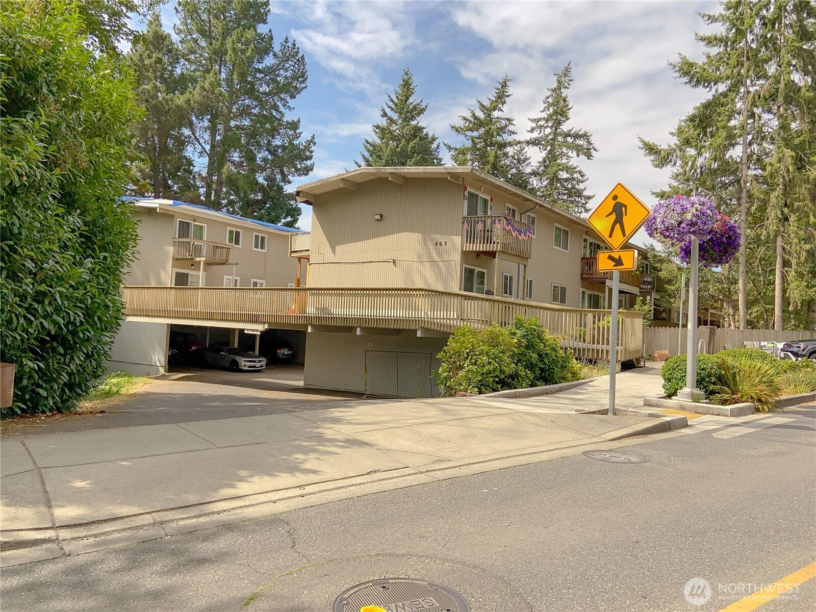 465 Winslow Way E, Bainbridge Island, WA 98110