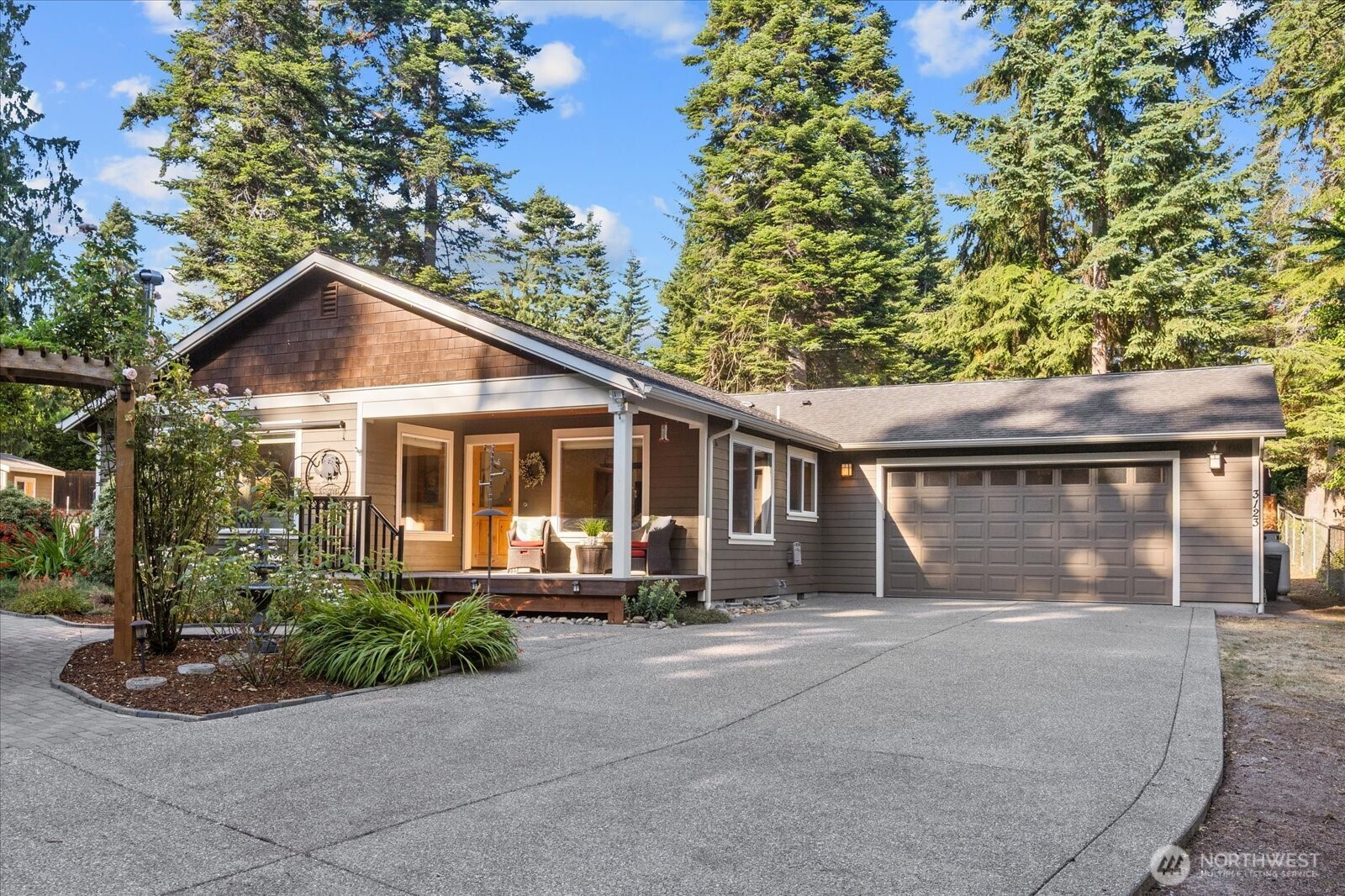 3123 Redwing Road, Camano Island, WA 98282