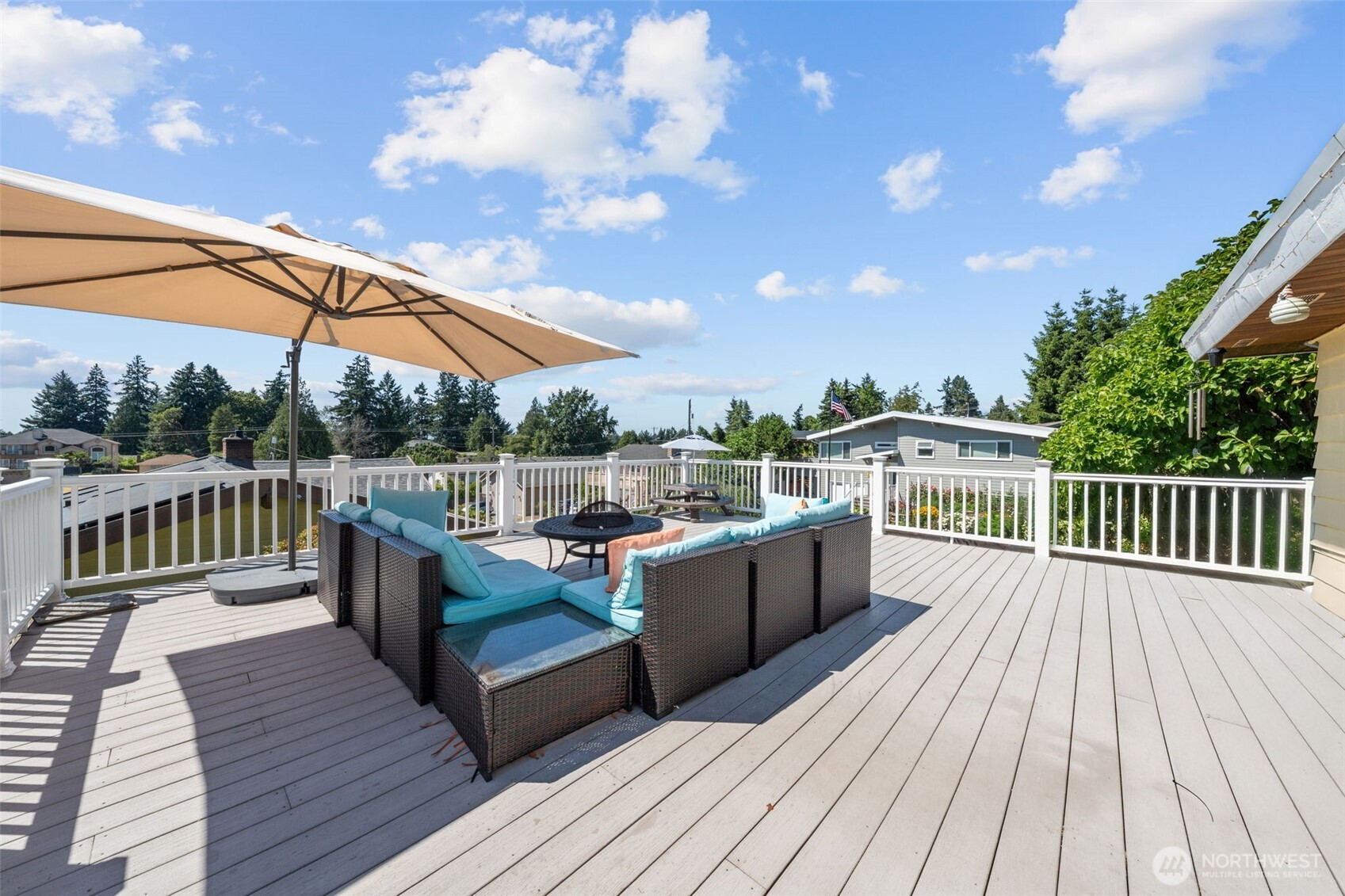 2005 SW 117th Place, Burien, WA 98146