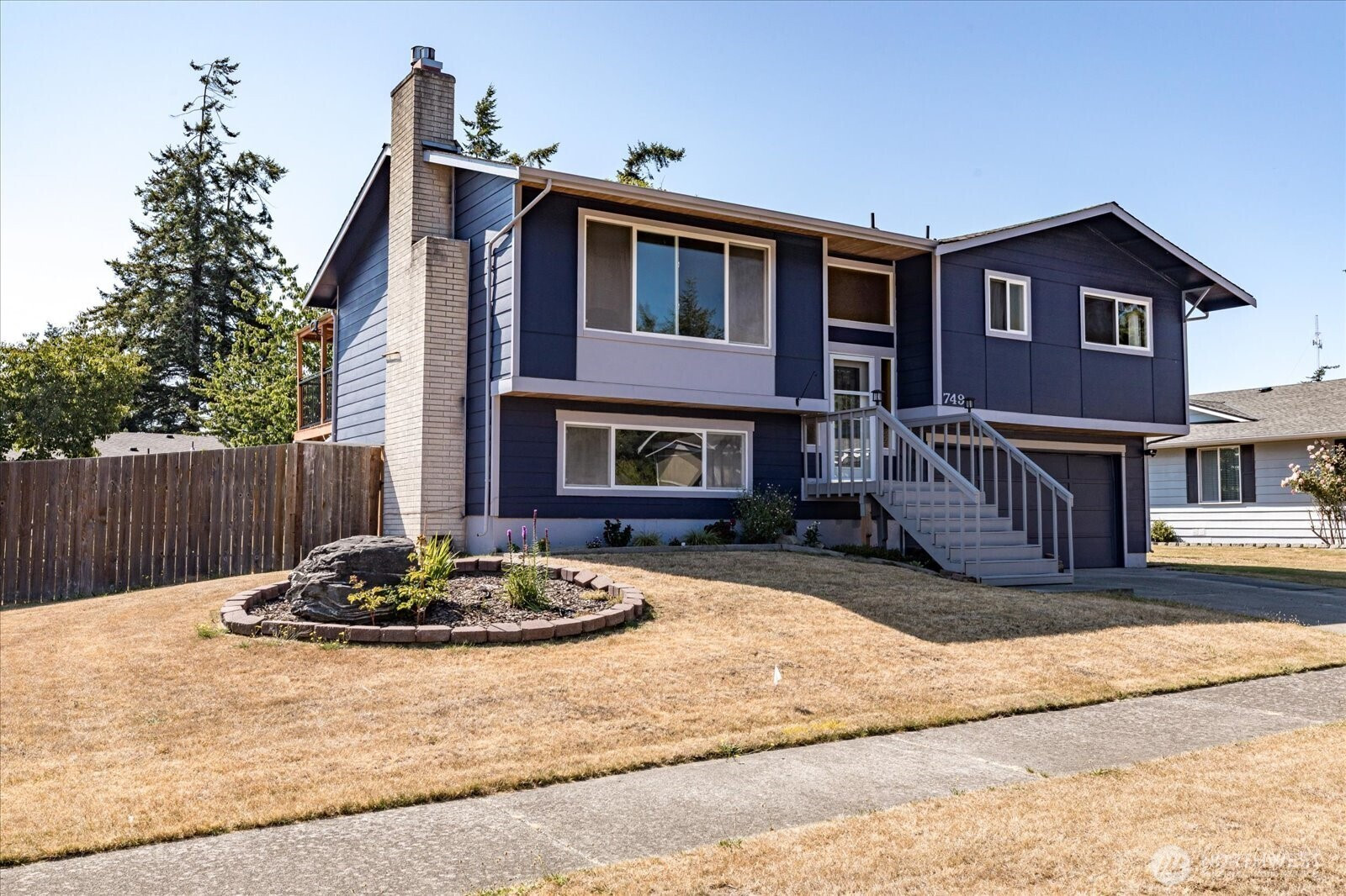 749 SW London Terrace, Oak Harbor, WA 98277