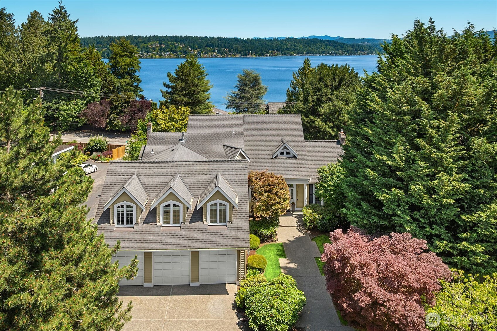 17120 SE 29th Place, Bellevue, WA 98008
