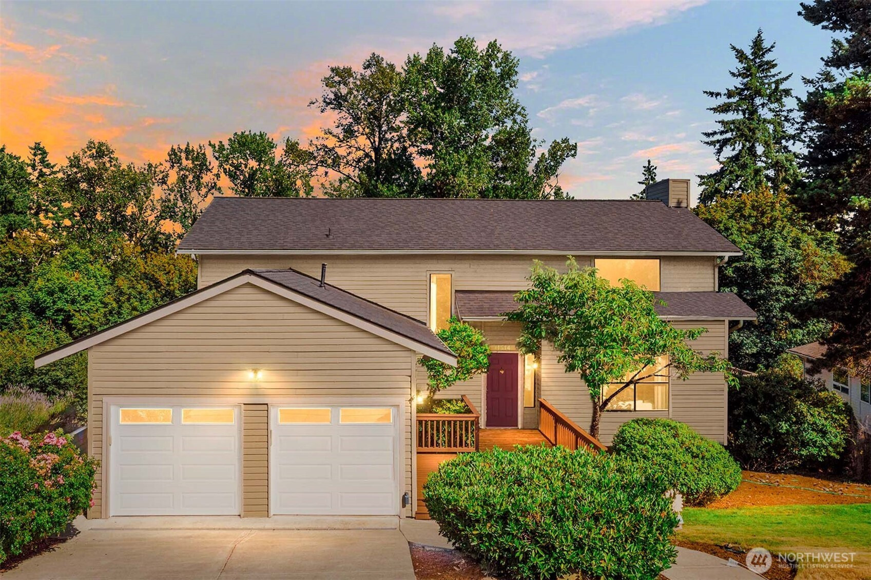 11514 84th Ave NE, Kirkland, WA 98034