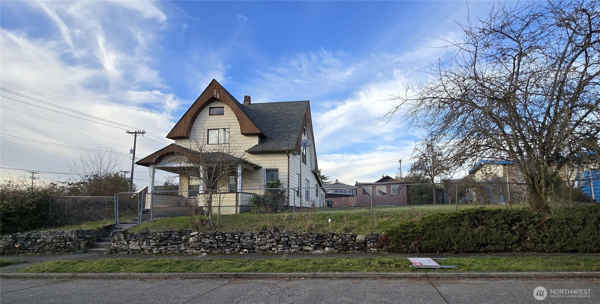3902 S Angel Place, Seattle, WA 98118