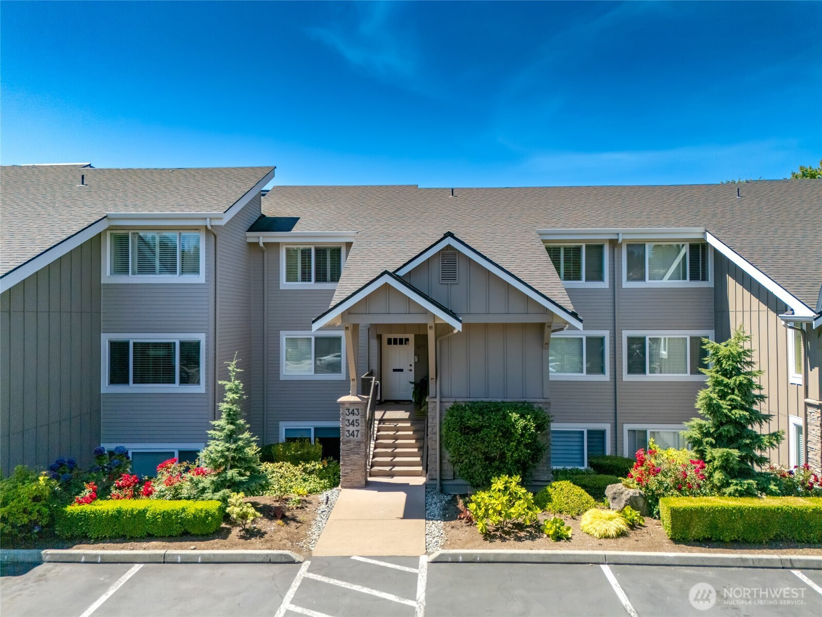 345 101st Ave SE, Bellevue, WA 98004
