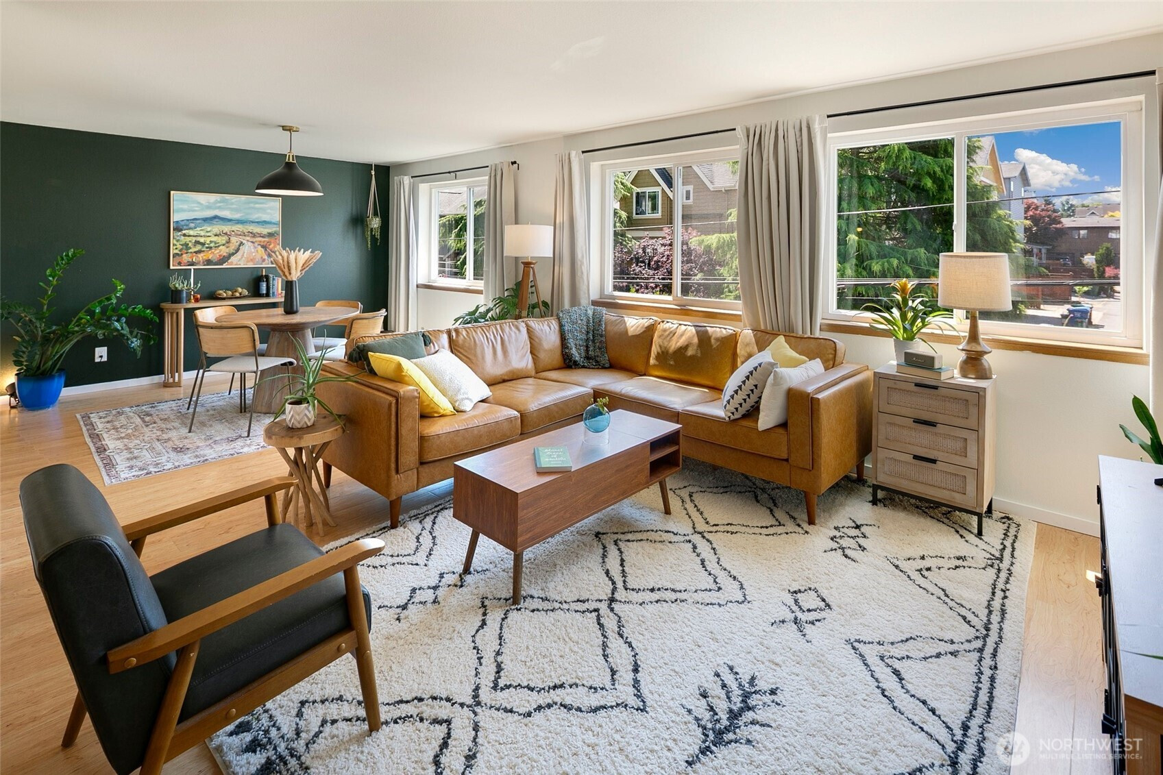 734 N 94th Street, Seattle, WA 98103
