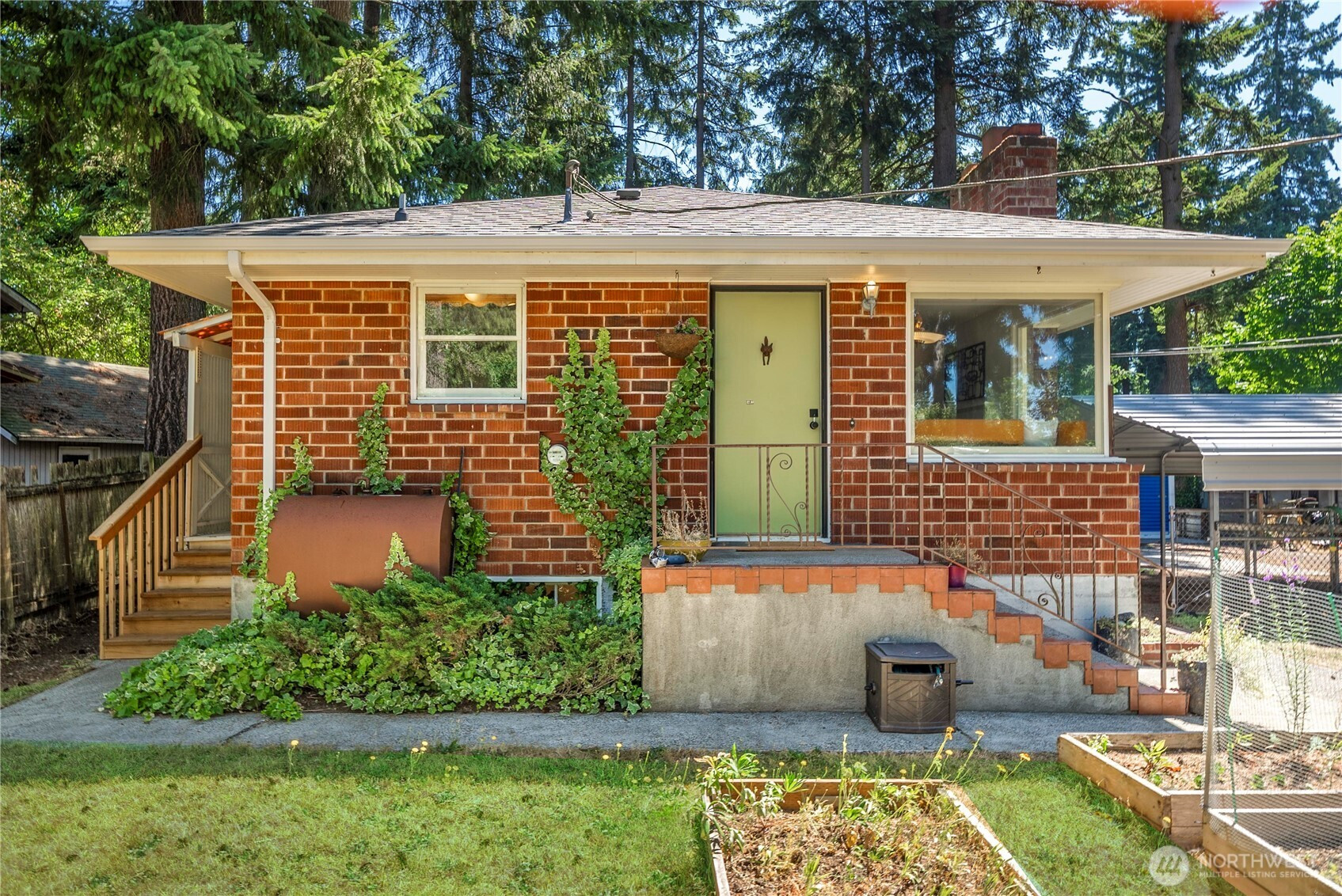 18824 Fremont Avenue N, Shoreline, WA 98133