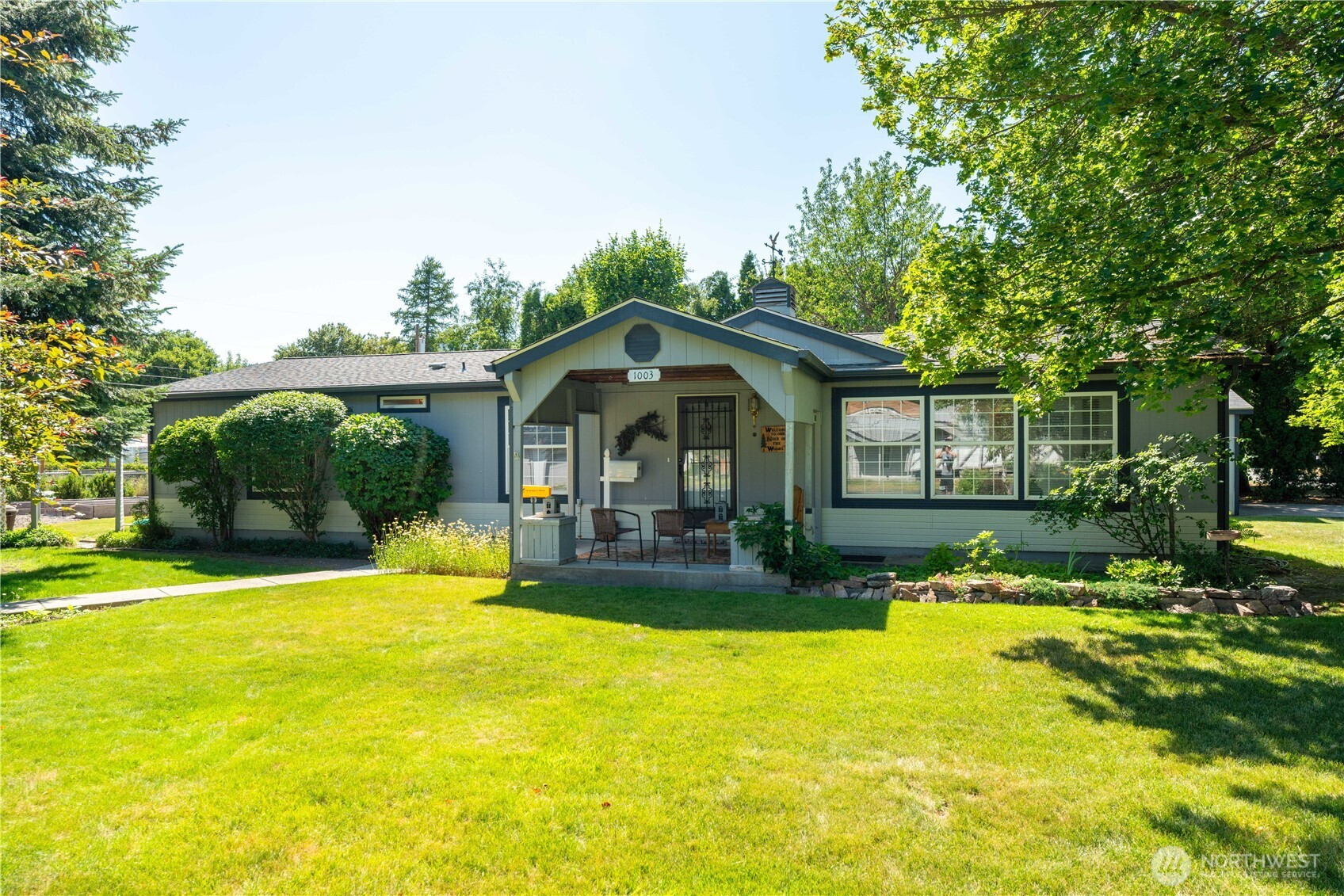 1003 W Clay Ave, Chewelah, WA 99109