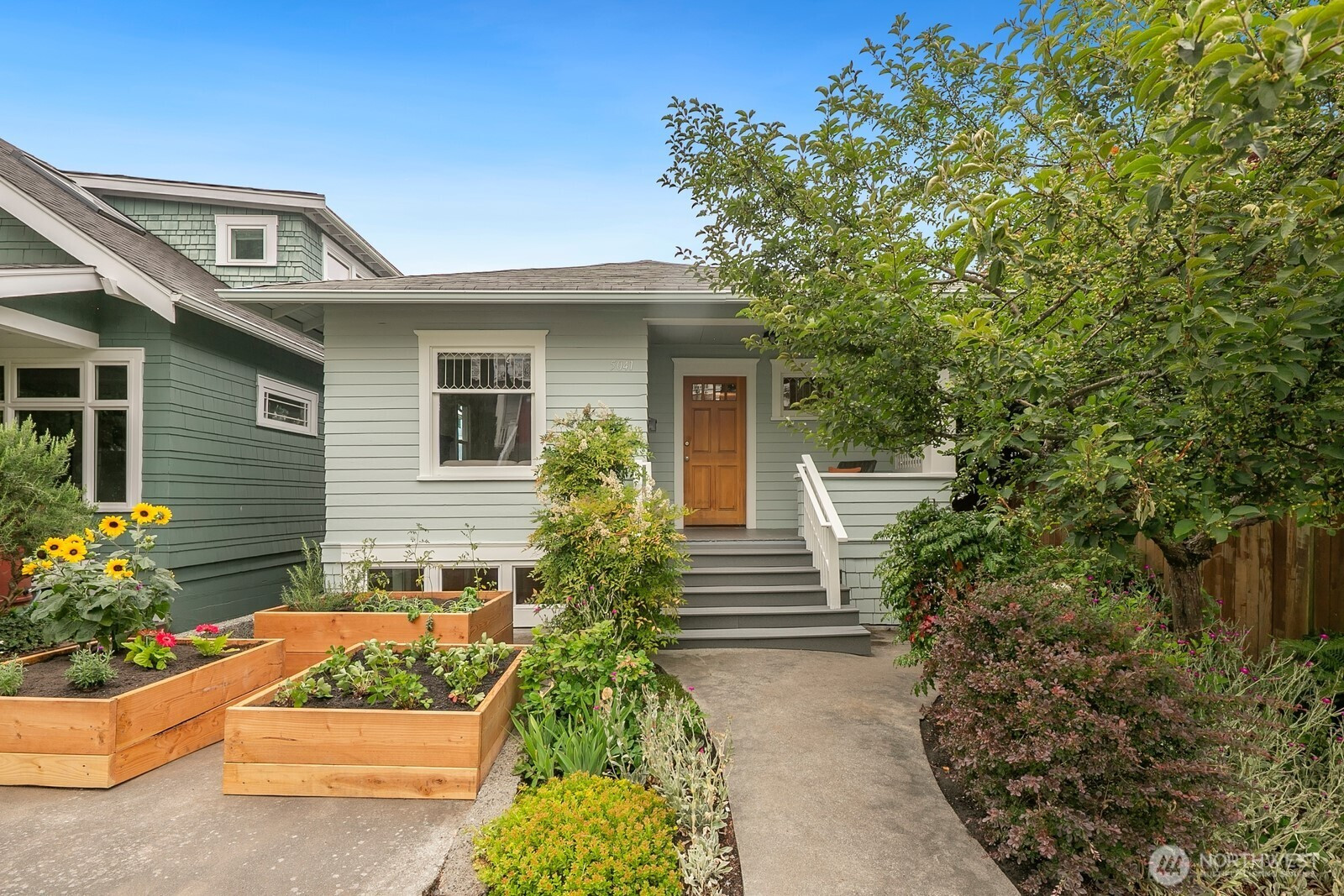 5041 Baker Avenue NW, Seattle, WA 98107