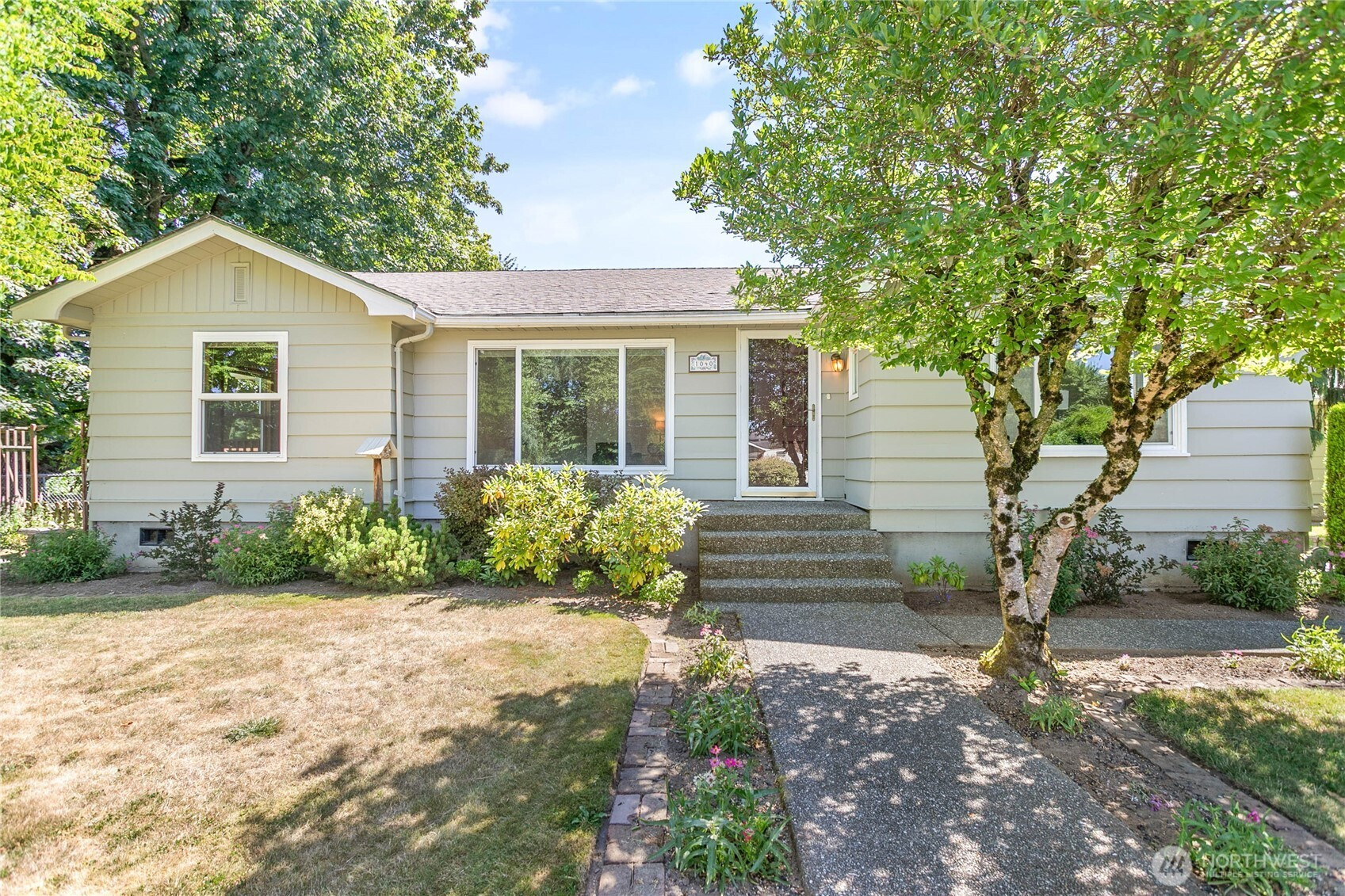 1040 Victoria Street, Sumas, WA 98295