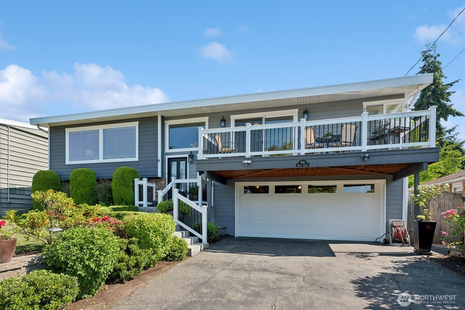 918 Daley Street, Edmonds, WA 98020