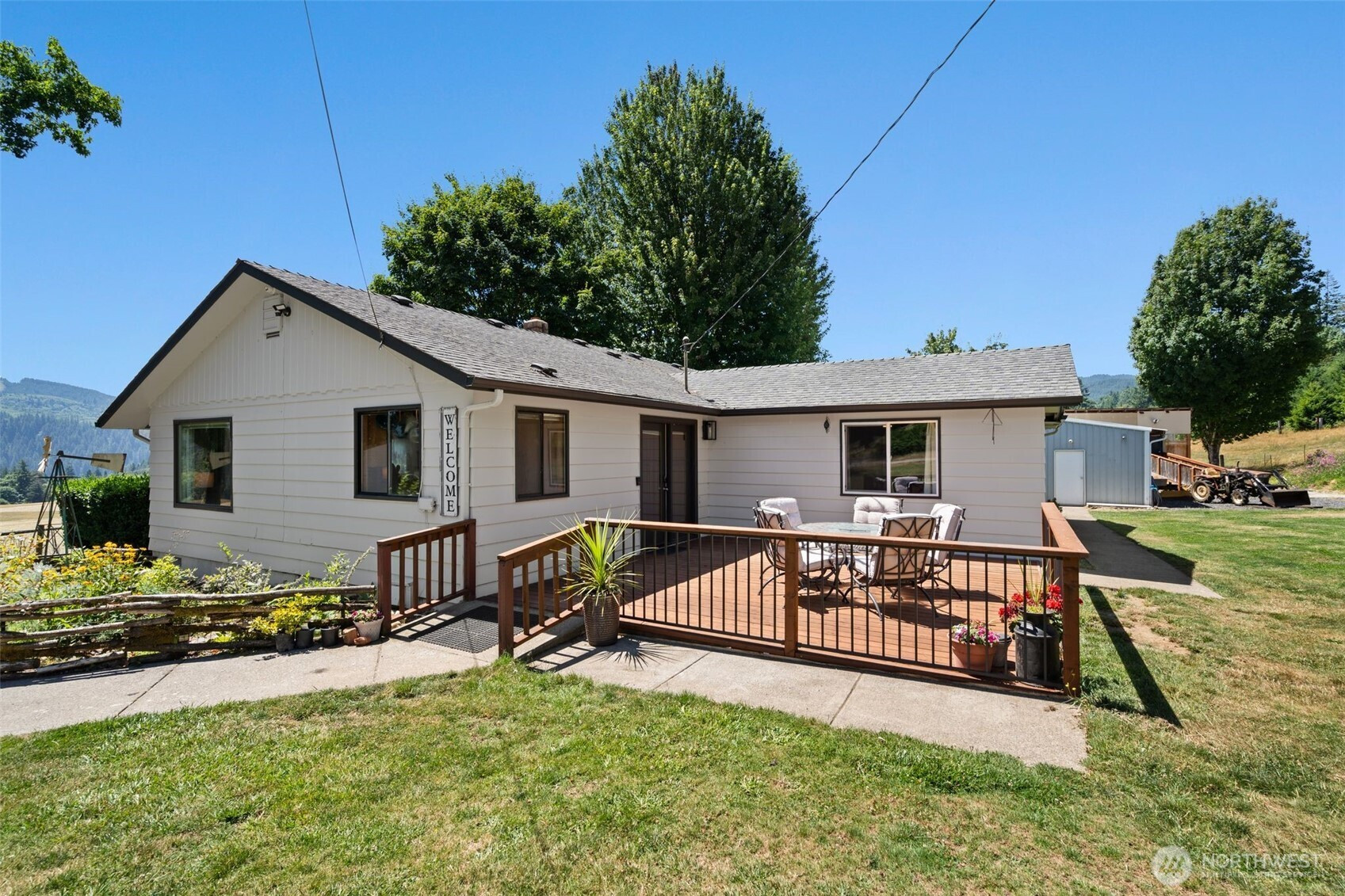 8054 Lewis River Road, Ariel, WA 98603