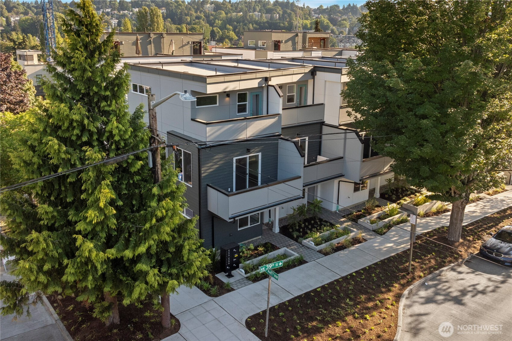 105 C NW 39th Street, Seattle, WA 98107
