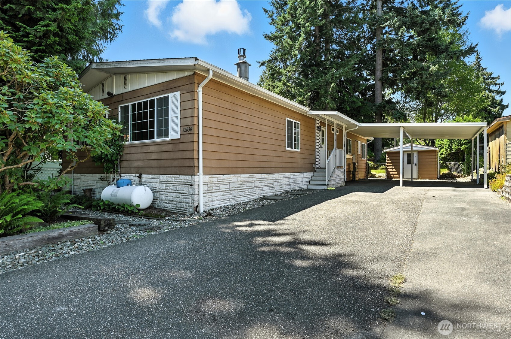 12030 2nd Drive SE, Everett, WA 98208