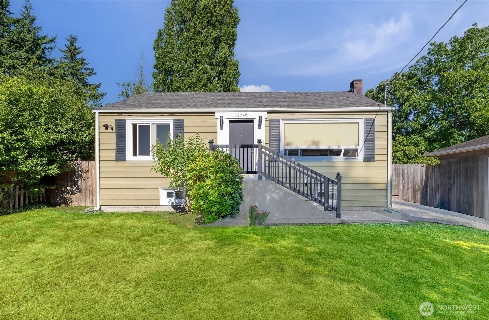 12246 20th Avenue S, Seattle, WA 98168