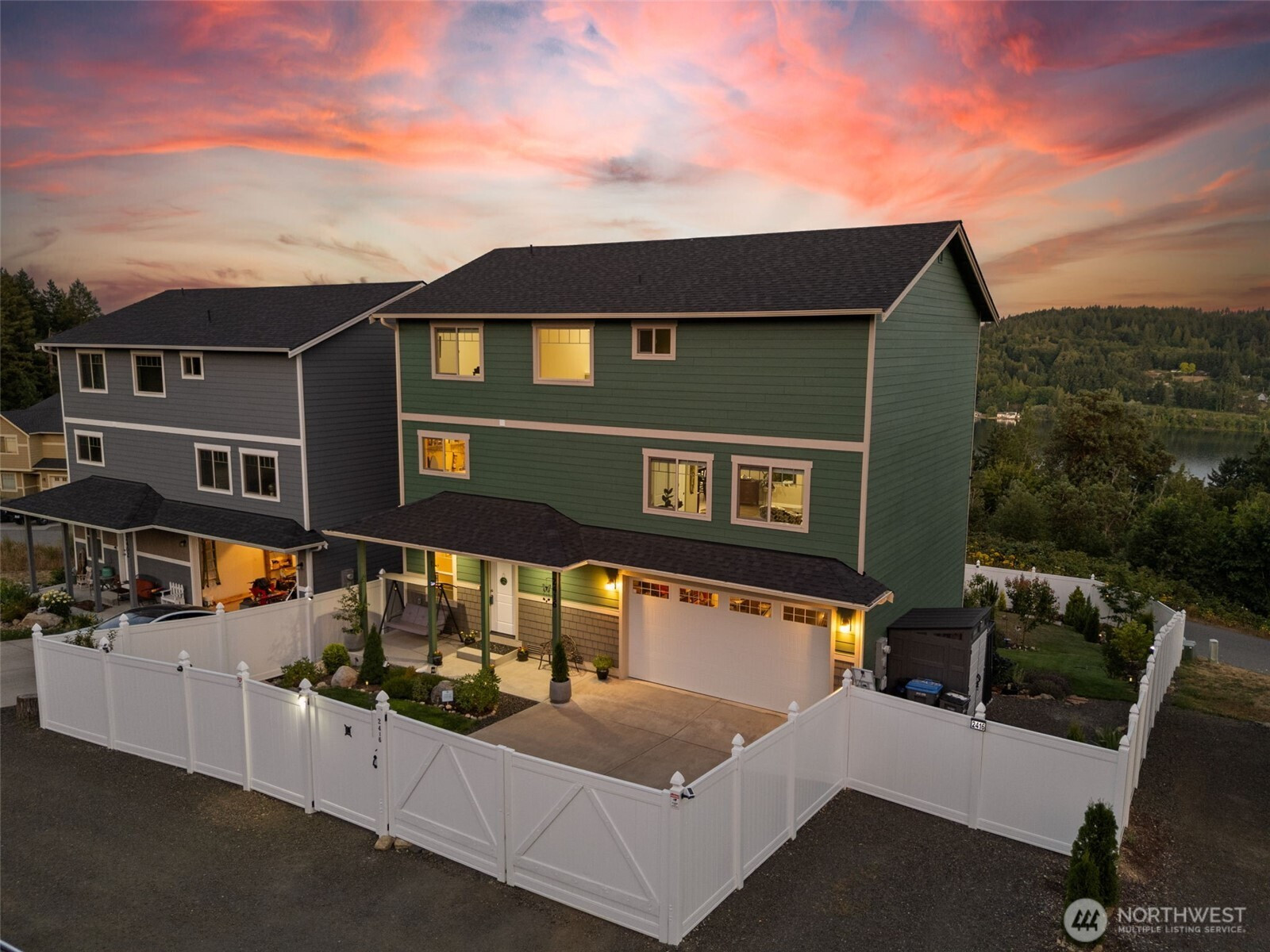 2416 W Echo Bay Drive, Bremerton, WA 98312