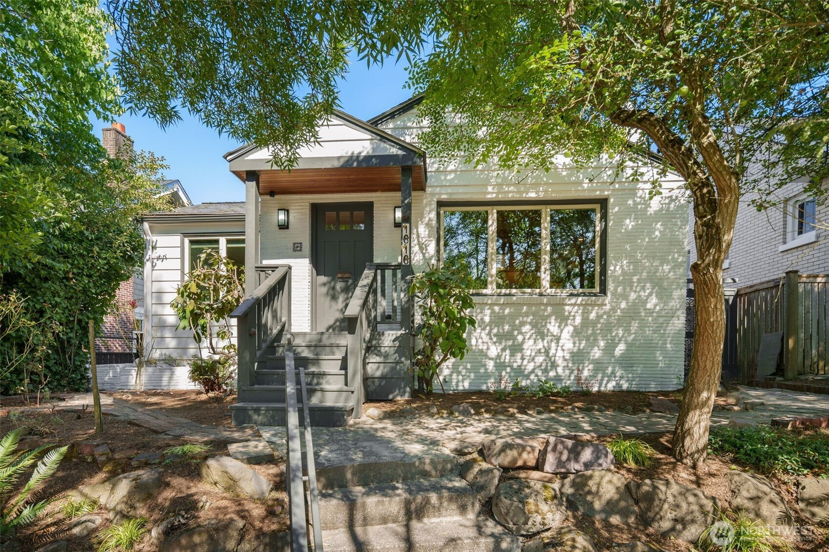 1616 6th Avenue W, Seattle, WA 98119